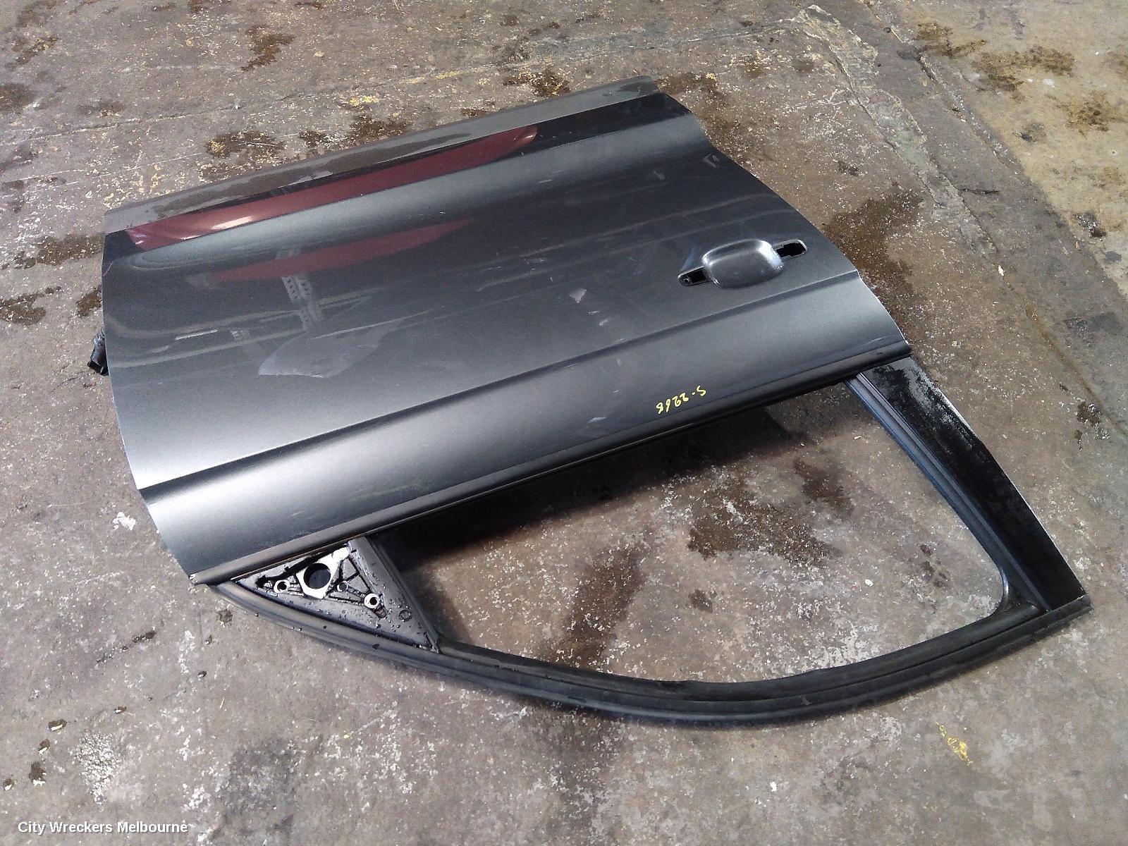 AUDI Q3 RIGHT FRONT DOOR, 8U, Q3/RSQ3, 03/2012 - 12/2018 - Image 3