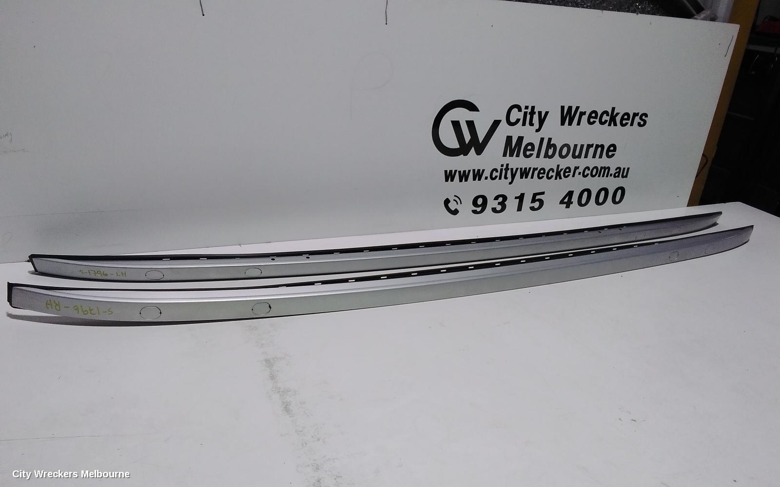 HYUNDAI TUCSON ROOF RAIL - Image 3