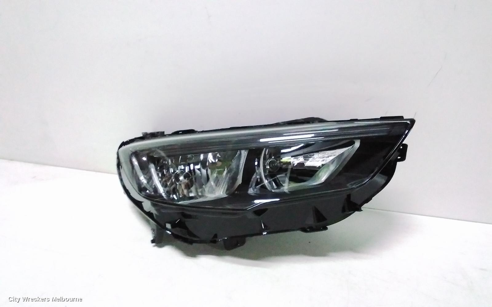 HOLDEN COMMODORE RIGHT HEADLAMP, ZB, HALOGEN TYPE, 10/2017 - 12/2020 - Image 3