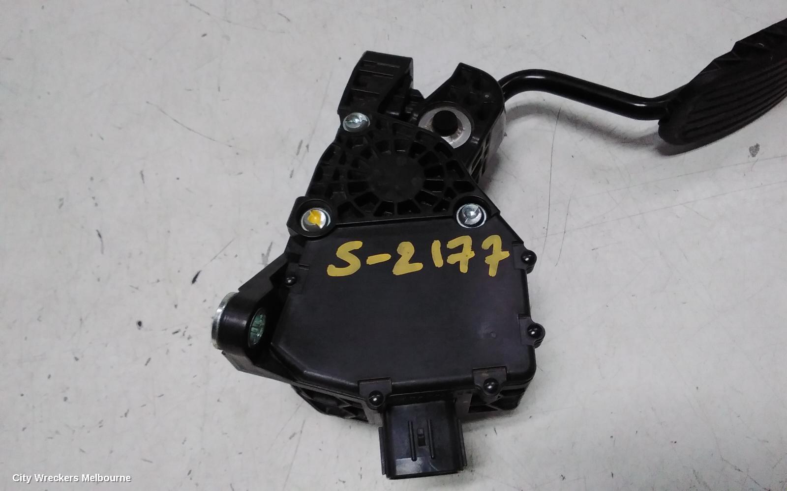 TOYOTA HIACE PEDAL ASSEMBLY, 300 SERIES, ACCELERATOR PEDAL, 02/2019 ONWARDS - Image 2
