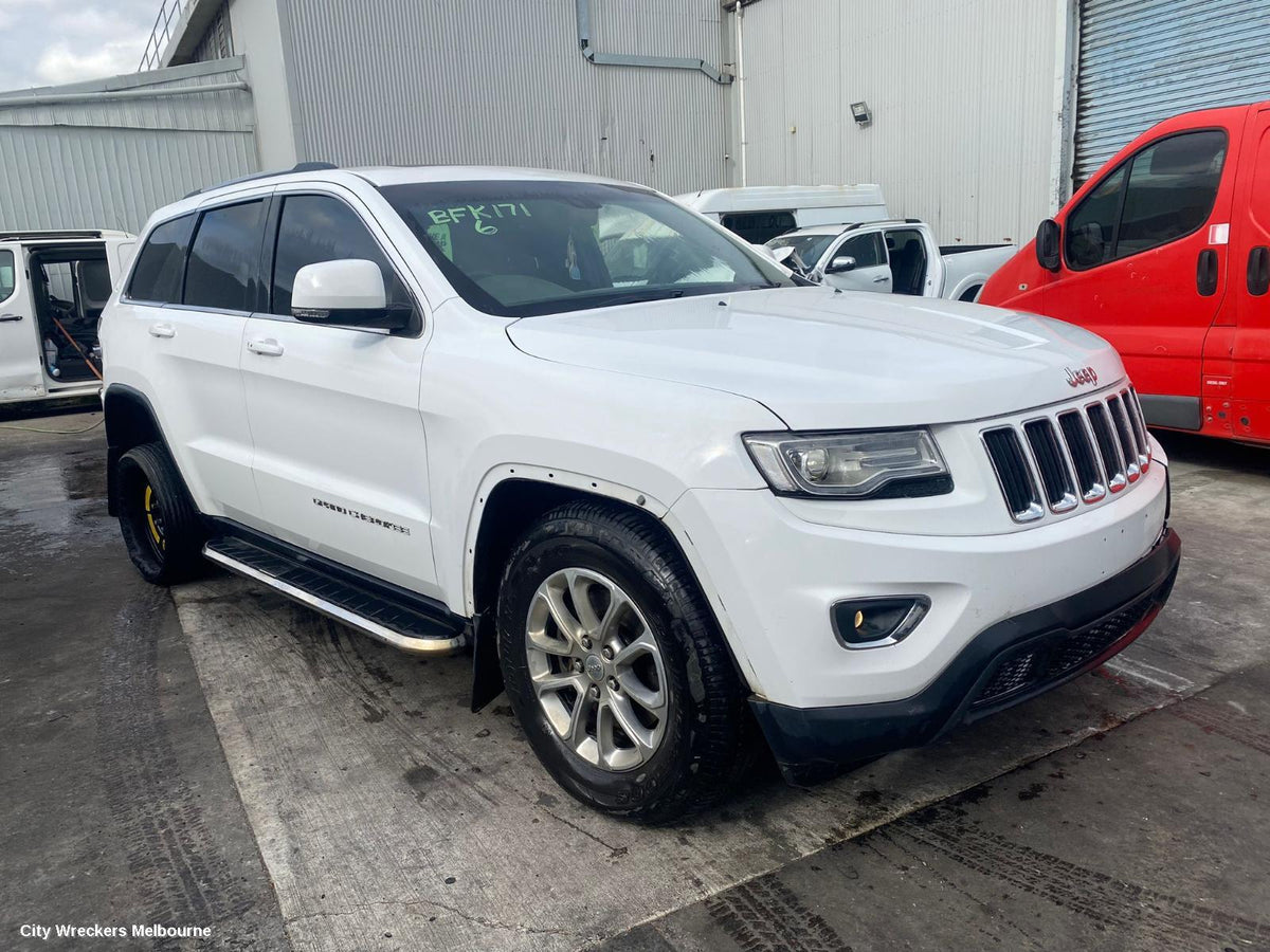 JEEP GRANDCHEROKEE RIGHT FRONT DOOR, WK, NON MOULD TYPE, 10/2010 - 02/2022 - Image 3