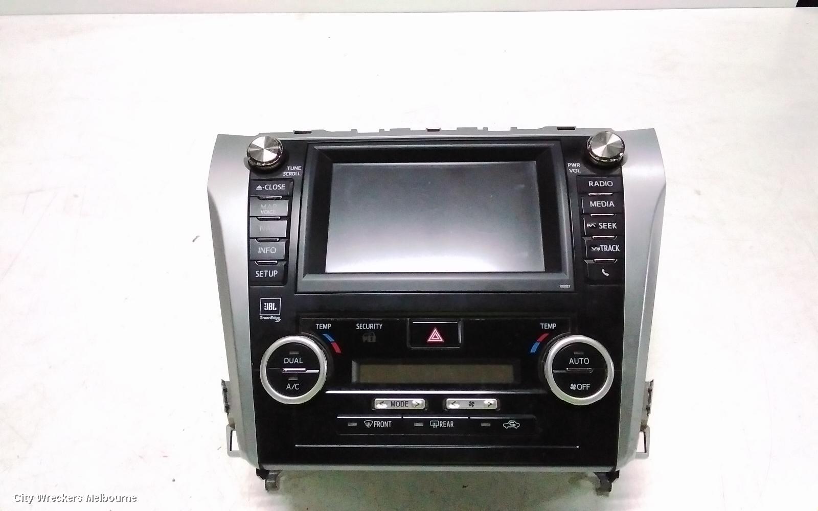 TOYOTA CAMRY RADIO/CD/DVD/SAT/TV, 6.1IN TOUCHSCREEN (P/N ON FACE 100035), ASV50/AVV50, 12/2011 - 05/2015 - Image 3