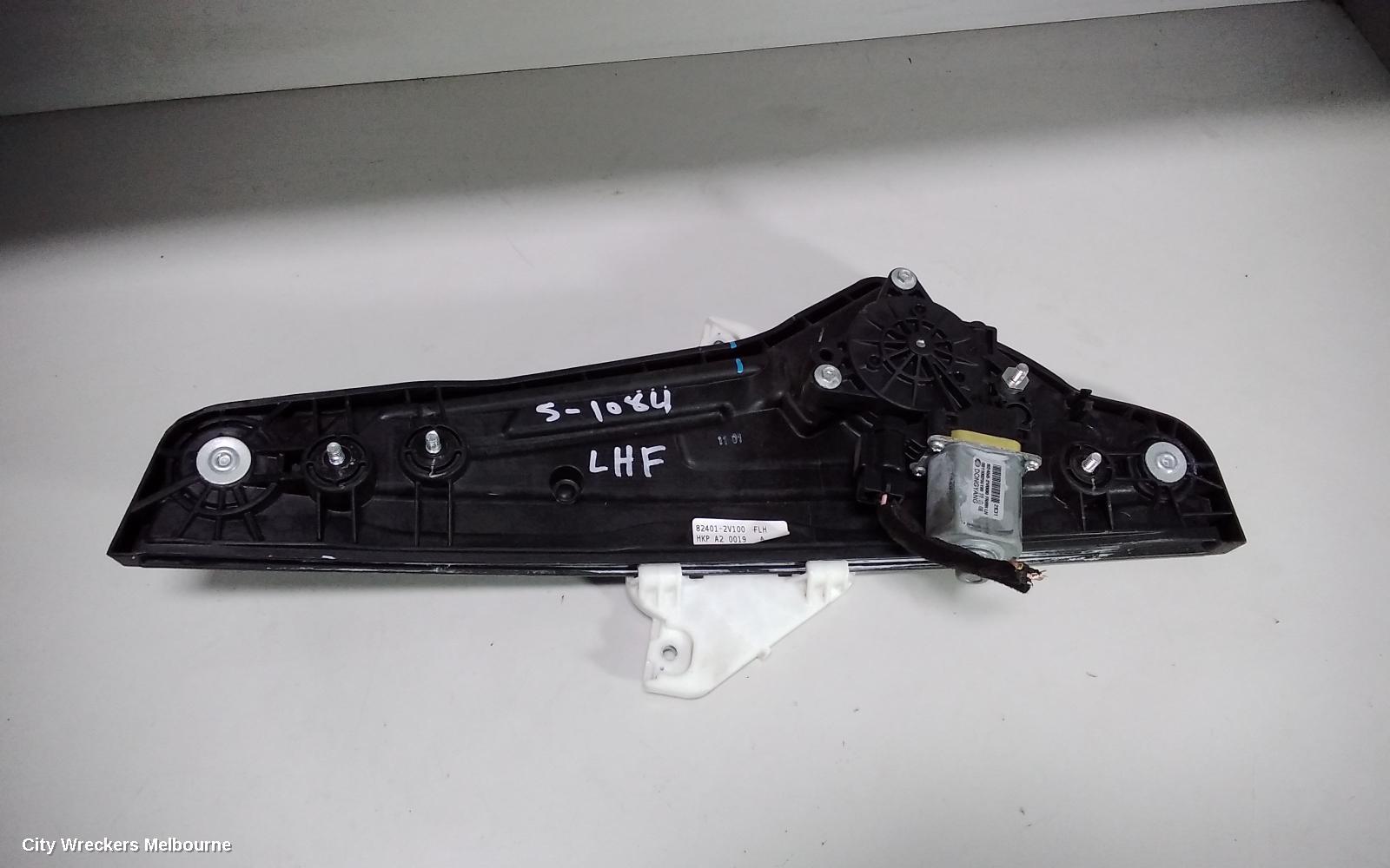 HYUNDAI VELOSTER LEFT FRONT WINDOW REG/MOTOR, FS, 12/2011 - 02/2018 - Image 1