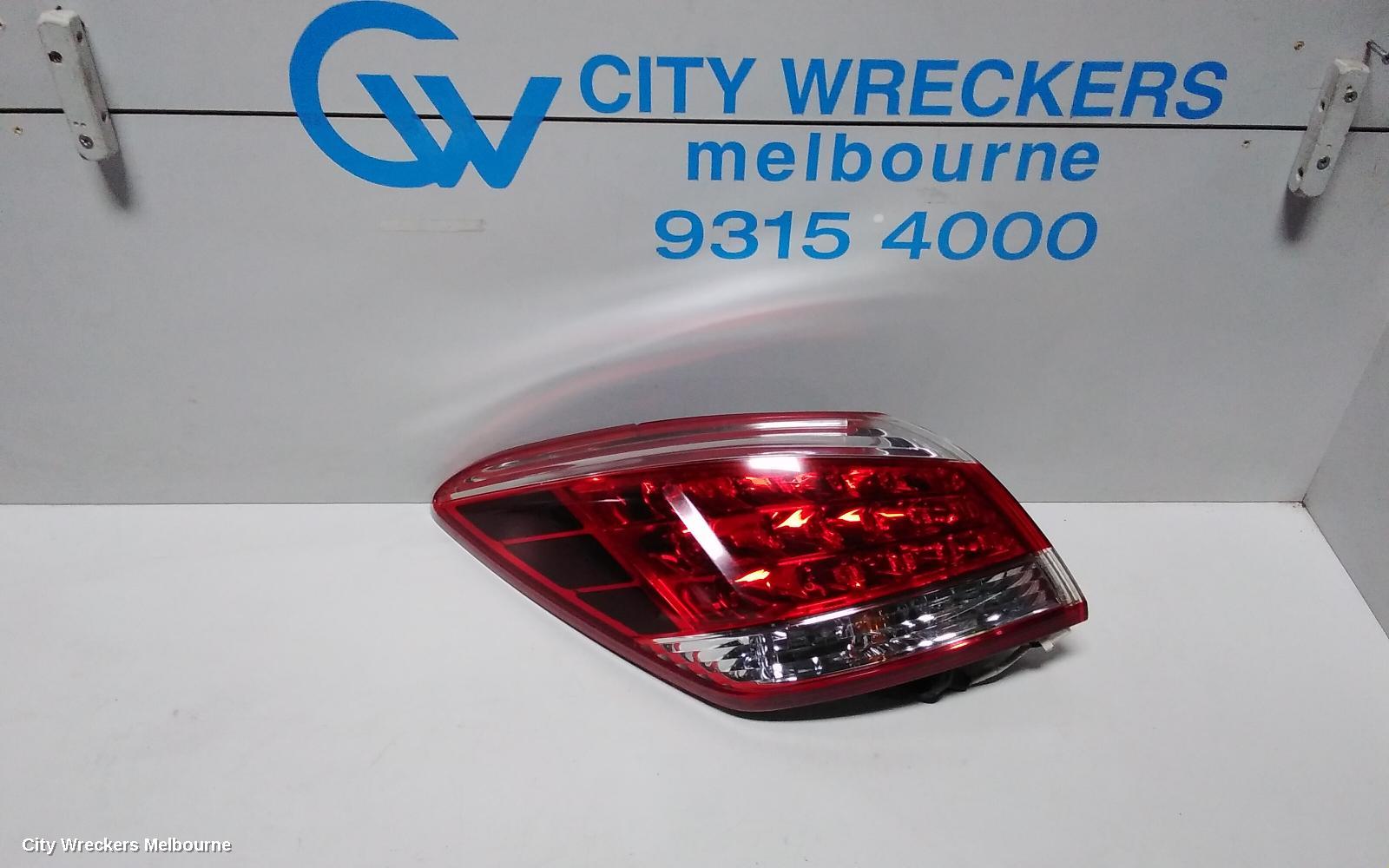 NISSAN MURANO LEFT TAILLIGHT, Z51, 09/2011 - 12/2014 - Image 2