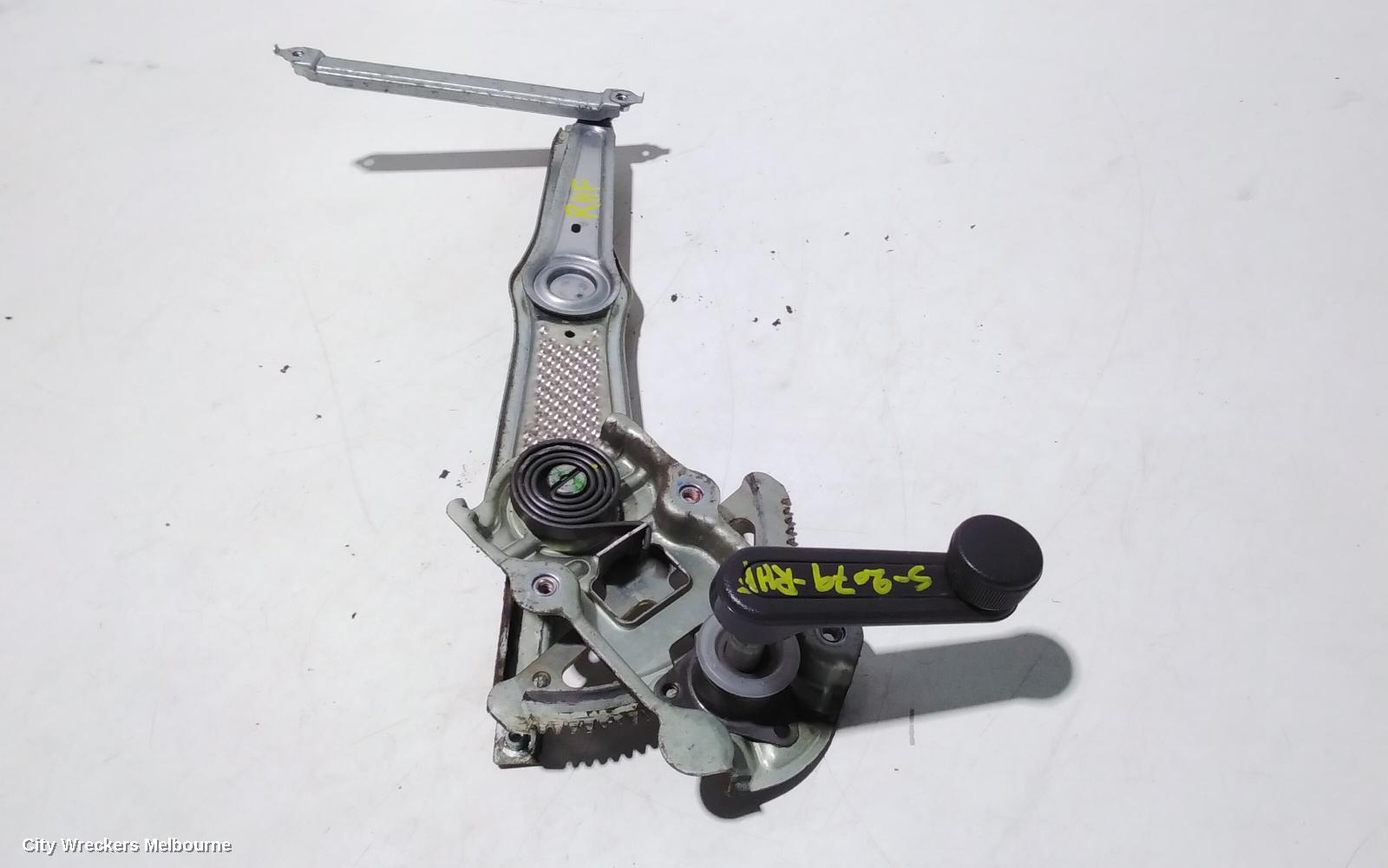 TOYOTA COROLLA RIGHT FRONT WINDOW REG/MOTOR, ZZE122, MANUAL, 12/2001 - 06/2007 - Image 3
