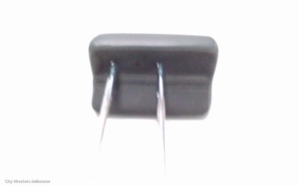 JEEP CHEROKEE HEADREST, KL, CENTRE REAR, LEATHER, TRAILHAWK, 02/2014 - 11/2022 - Image 2