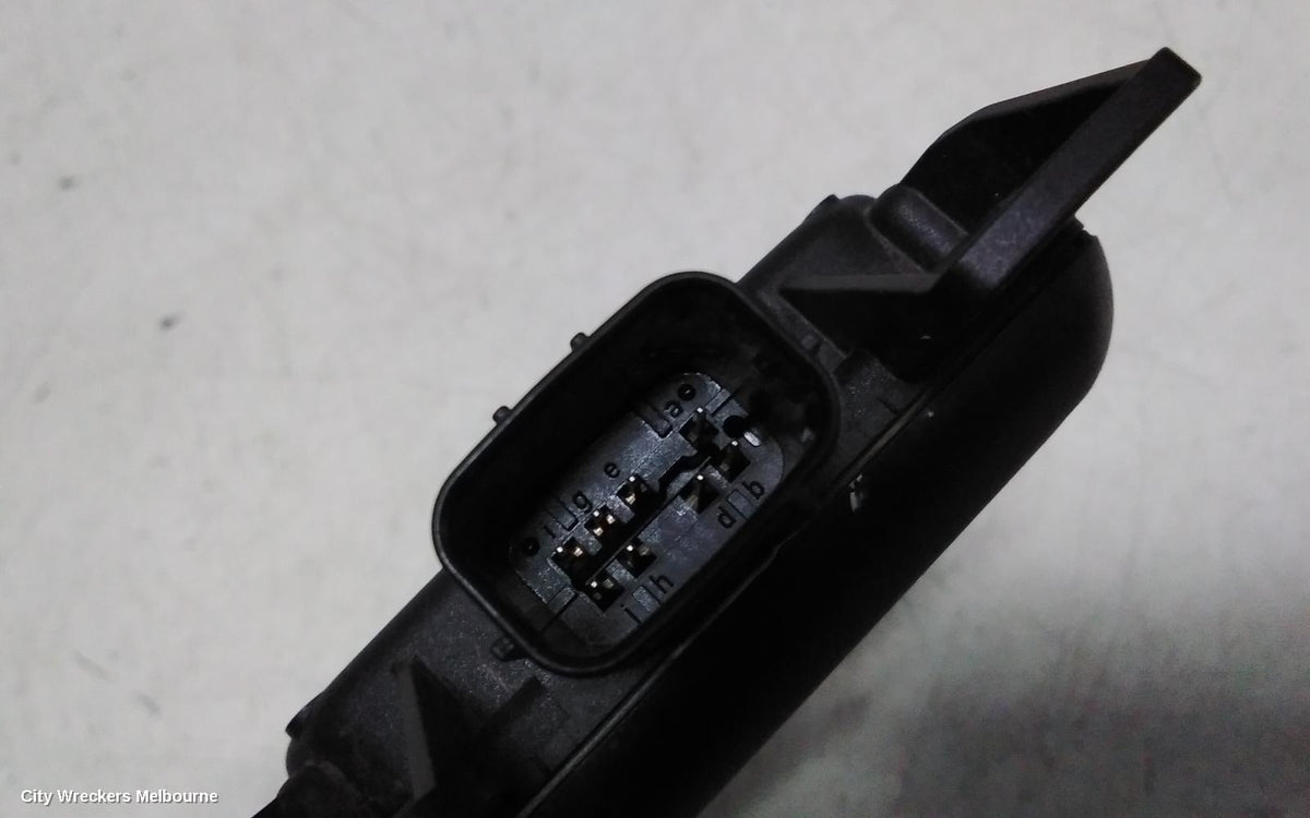 MAZDA CX3, MISC, DK, 03/2015 ONWARDS, DB2R-67Y80B RHR BLIND SPOT MODULE: 133142 - Image 3
