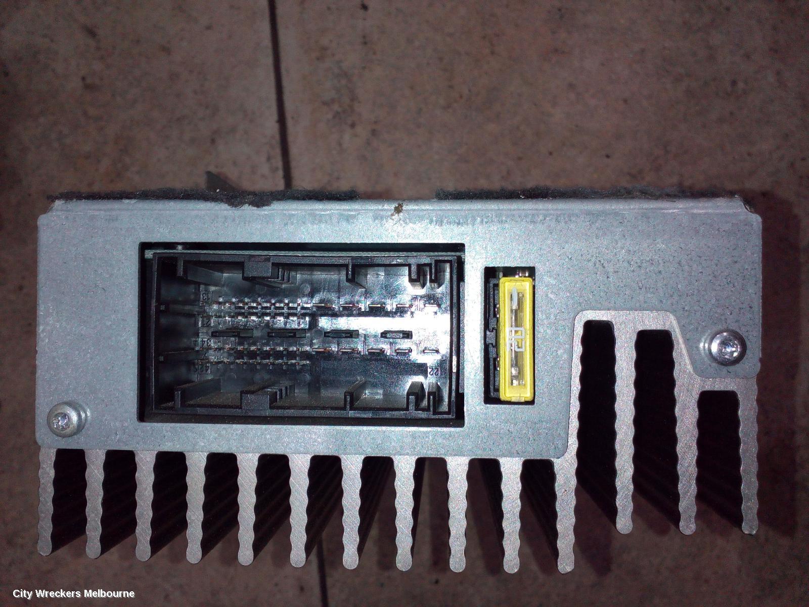 BMW X5 RADIO/CD/DVD/SAT/TV, AMPLIFIER, E70, 03/2007 - 08/2013 - Image 2