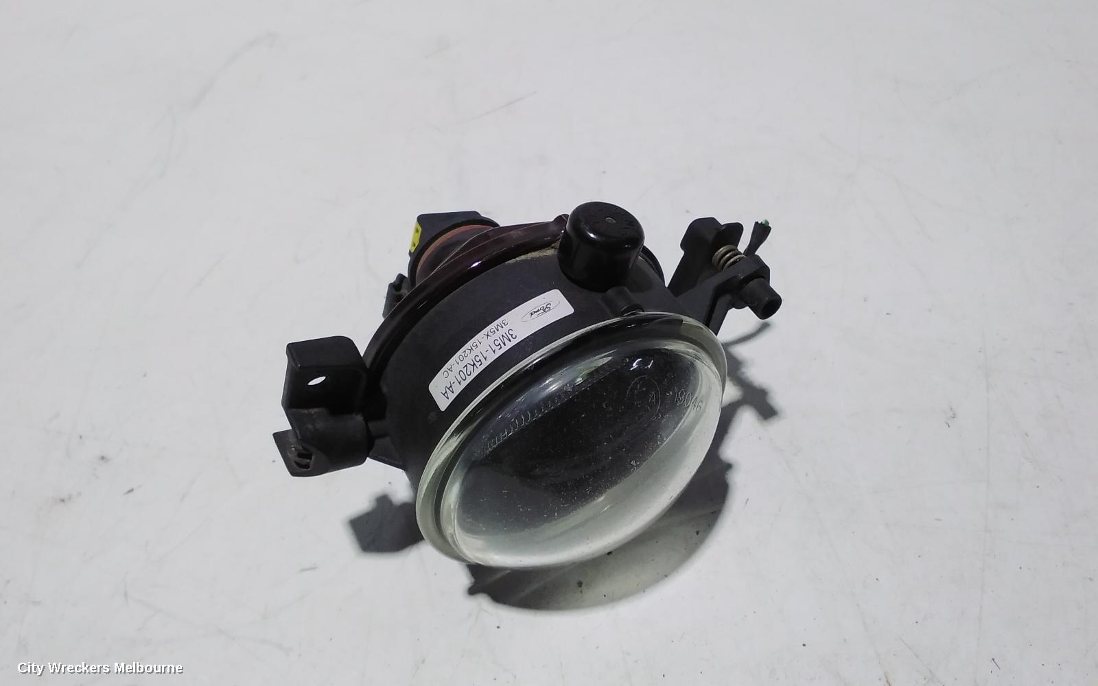 FORD FOCUS RIGHT INDICATOR/FOG/SIDE, BUMPER FOGLAMP, LS, LX/GHIA/ZETEC, 06/2005 - 05/2007 - Image 3