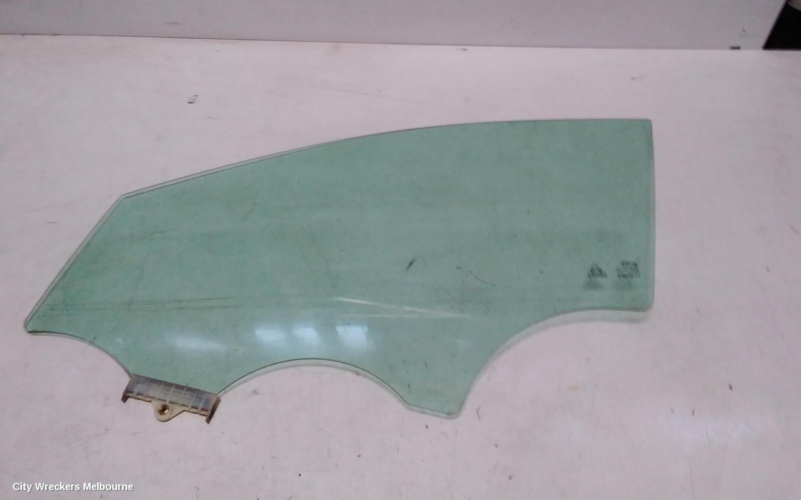 KIA SPORTAGE LEFT FRONT DOOR WINDOW, QL, 10/2015 - 08/2021 - Image 2