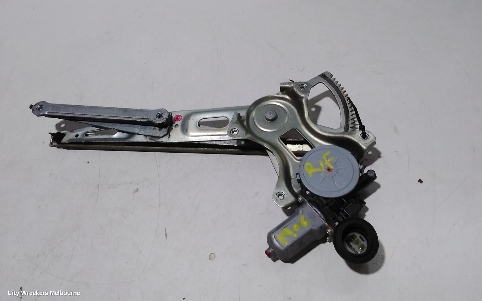 TOYOTA YARIS RIGHT FRONT WINDOW REG/MOTOR, NCP9#, 3DR/5DR HATCH, 10/2005 - 07/2011 - Image 3