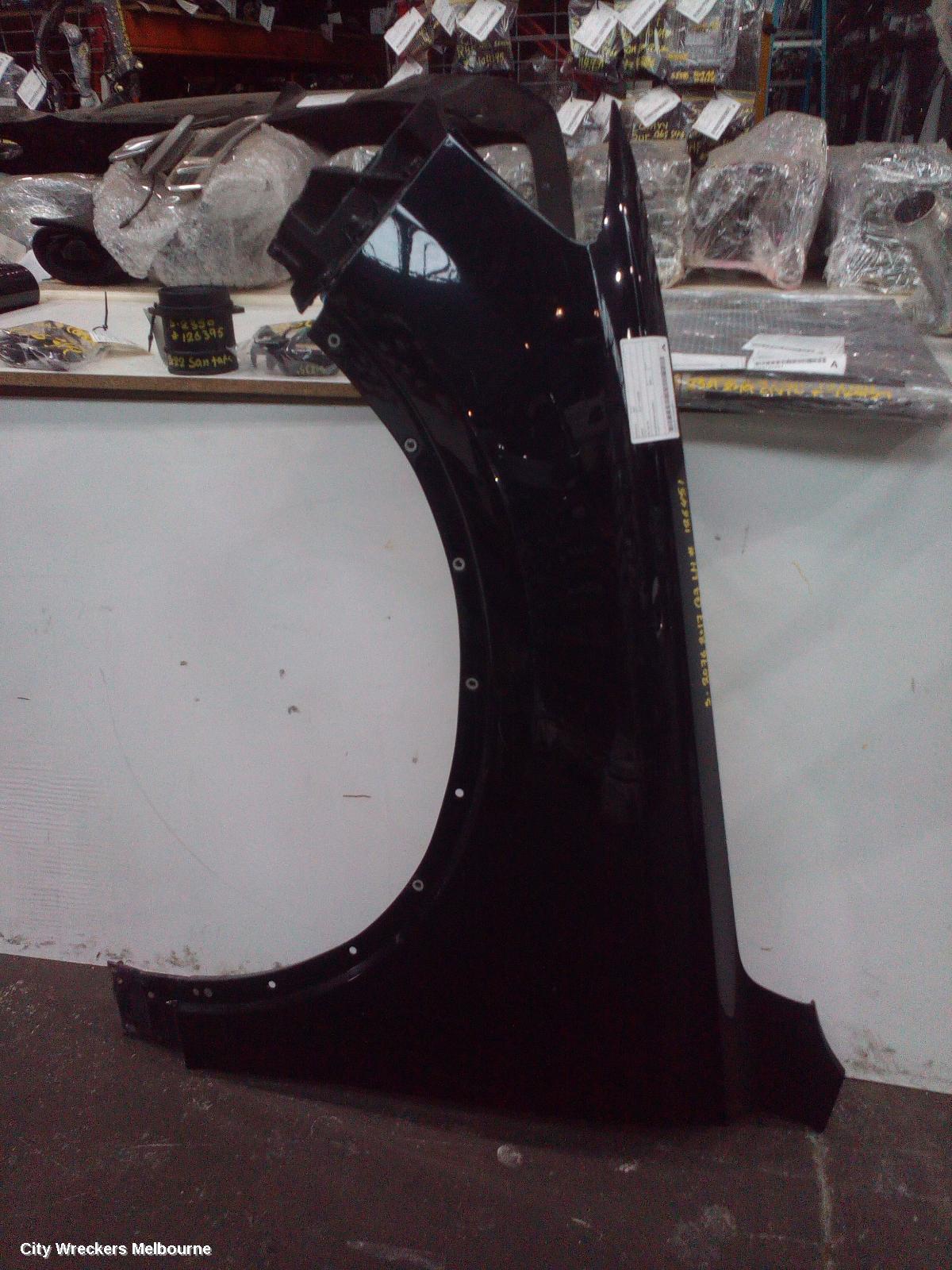 AUDI Q7 LEFT GUARD, 4M, 07/2015 ONWARDS - Image 1