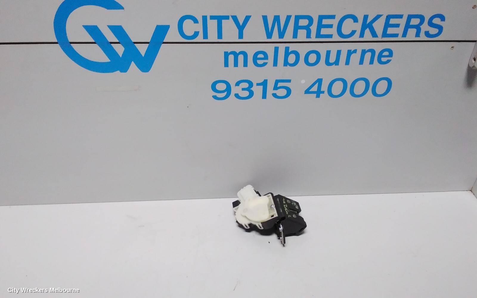 MAZDA 2 DOOR/BOOT/GATE LOCK, TAILGATE LOCK, DE SERIES, 09/2007 - 09/2014 - Image 2