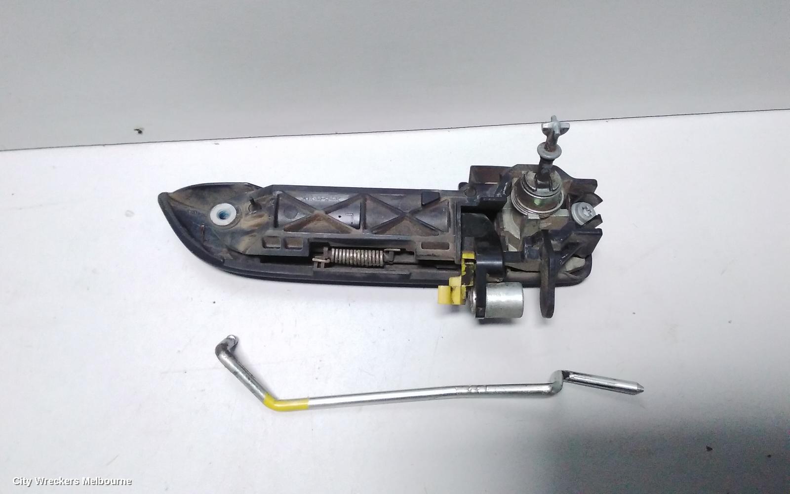TOYOTA HIACE DOOR HANDLE, OUTER, LH FRONT, TRH/KDH, 03/2005 - 04/2019 - Image 3
