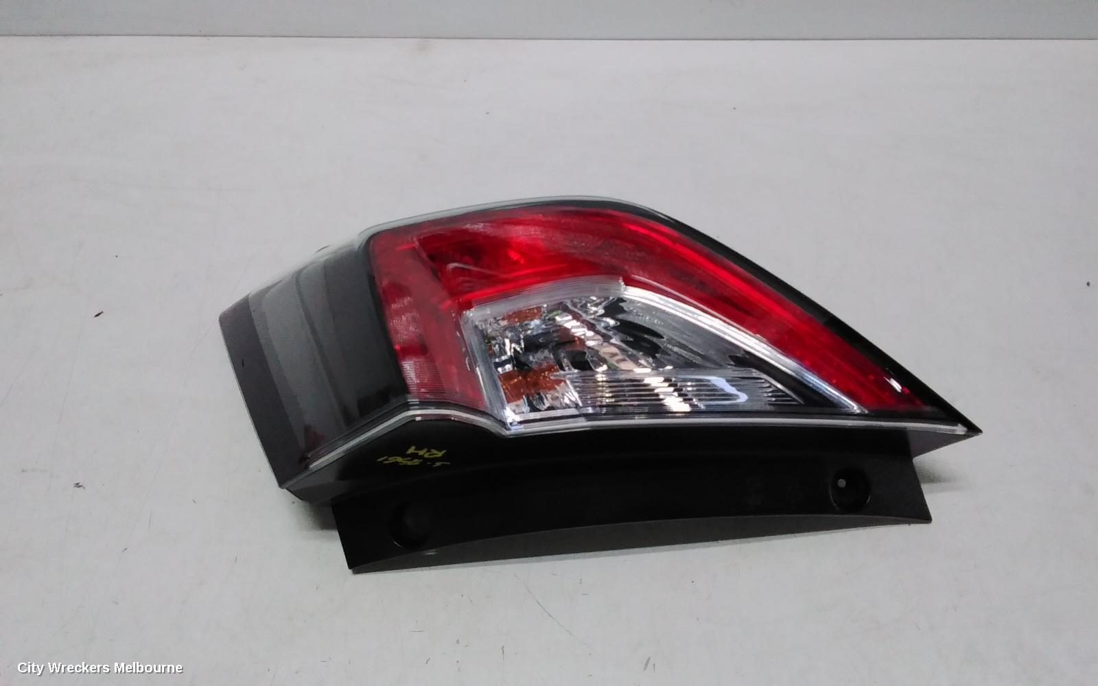 HONDA CIVIC RIGHT TAILLIGHT, IN BODY, HATCH, 10TH GEN, LED TYPE, 02/2017 - 08/2021 - Image 3