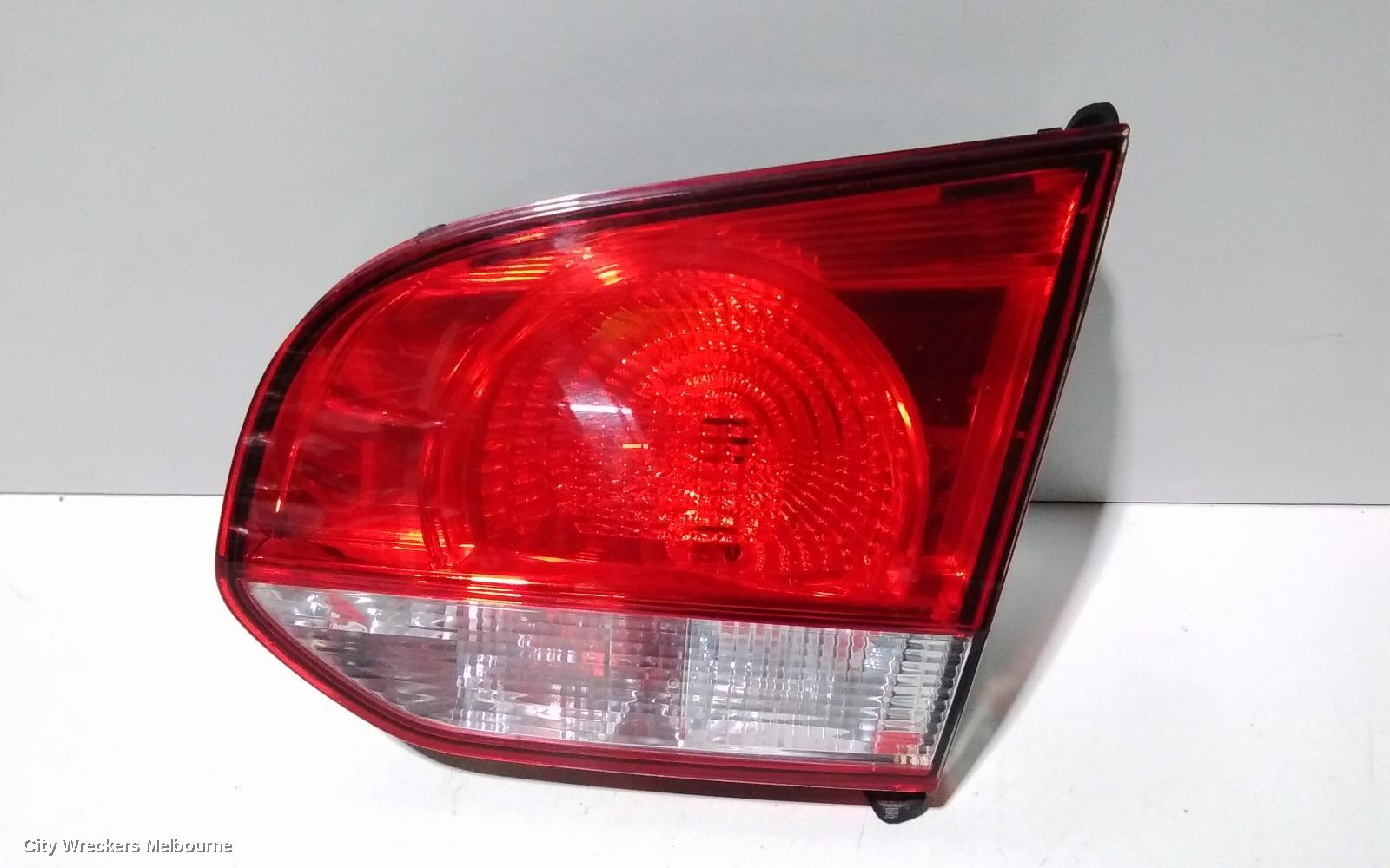 VOLKSWAGEN GOLF REAR GARNISH, TAILGATE LAMP (RH SIDE), GEN 6, 12/2008 - 03/2013 - Image 2