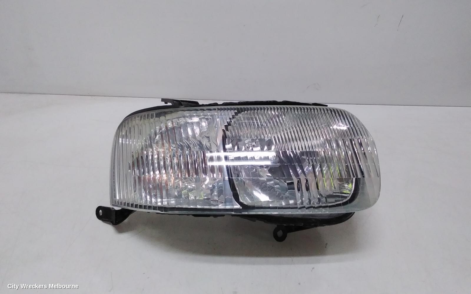 FORD ESCAPE RIGHT HEADLAMP, BA, 02/2001 - 03/2003 - Image 1