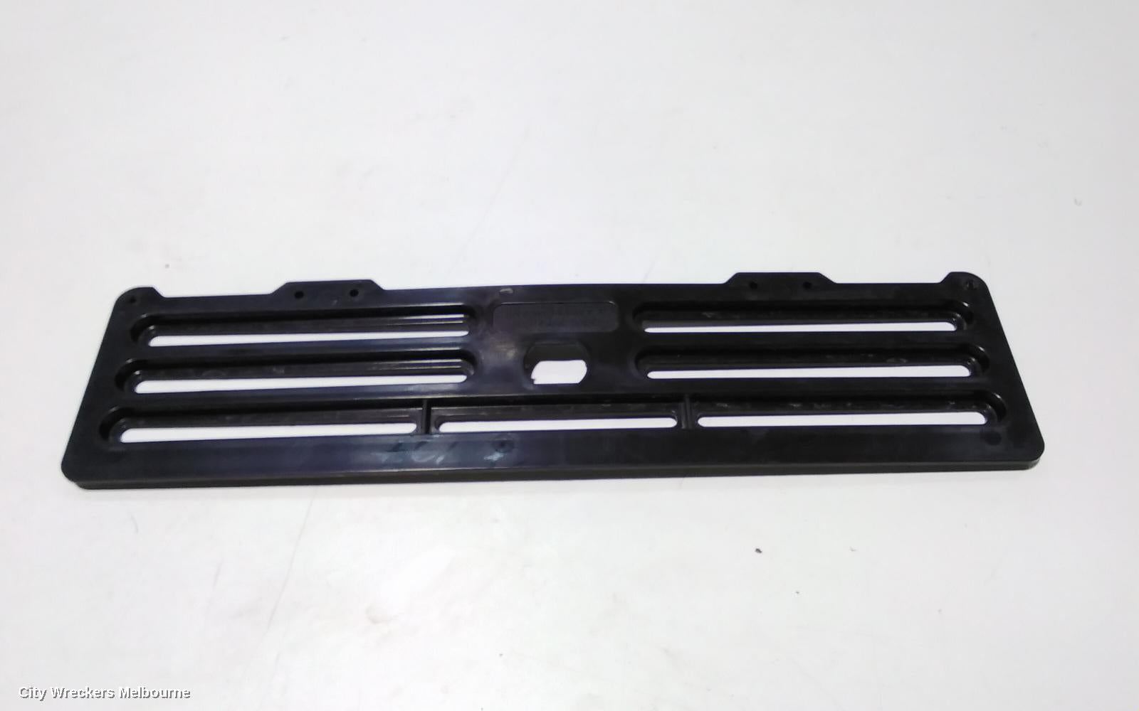 VOLKSWAGEN TIGUAN, 5NA, 06/2016 - 02/2024, NUMBER PLATE HOLDER: 86658 - Image 1