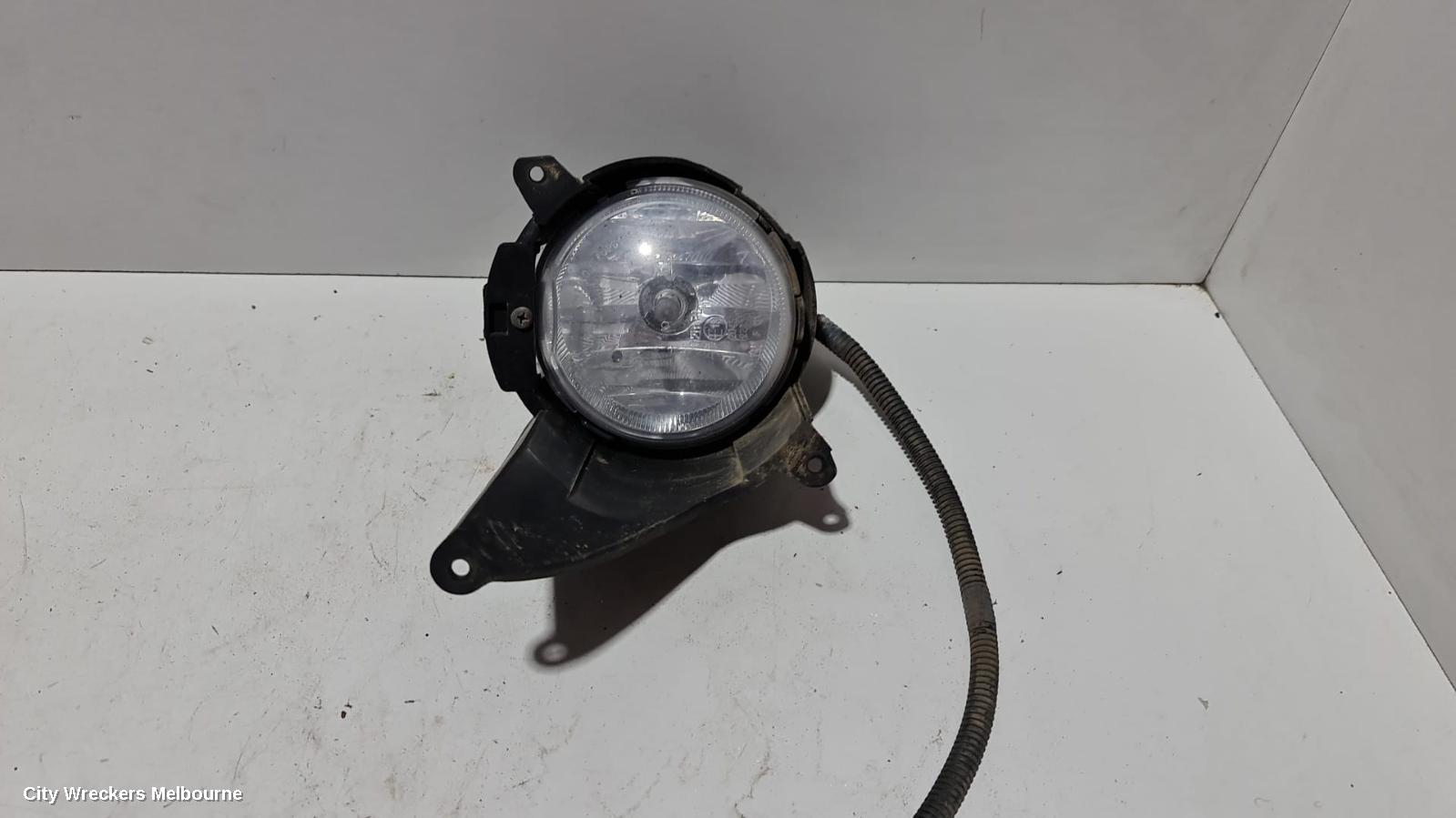 HOLDEN CAPTIVA LEFT INDICATOR/FOG/SIDE, BUMPER FOGLAMP, MAXX/CAPTIVA 5 (4TH VIN = D), CG, 09/2006 - 02/2011 - Image 1