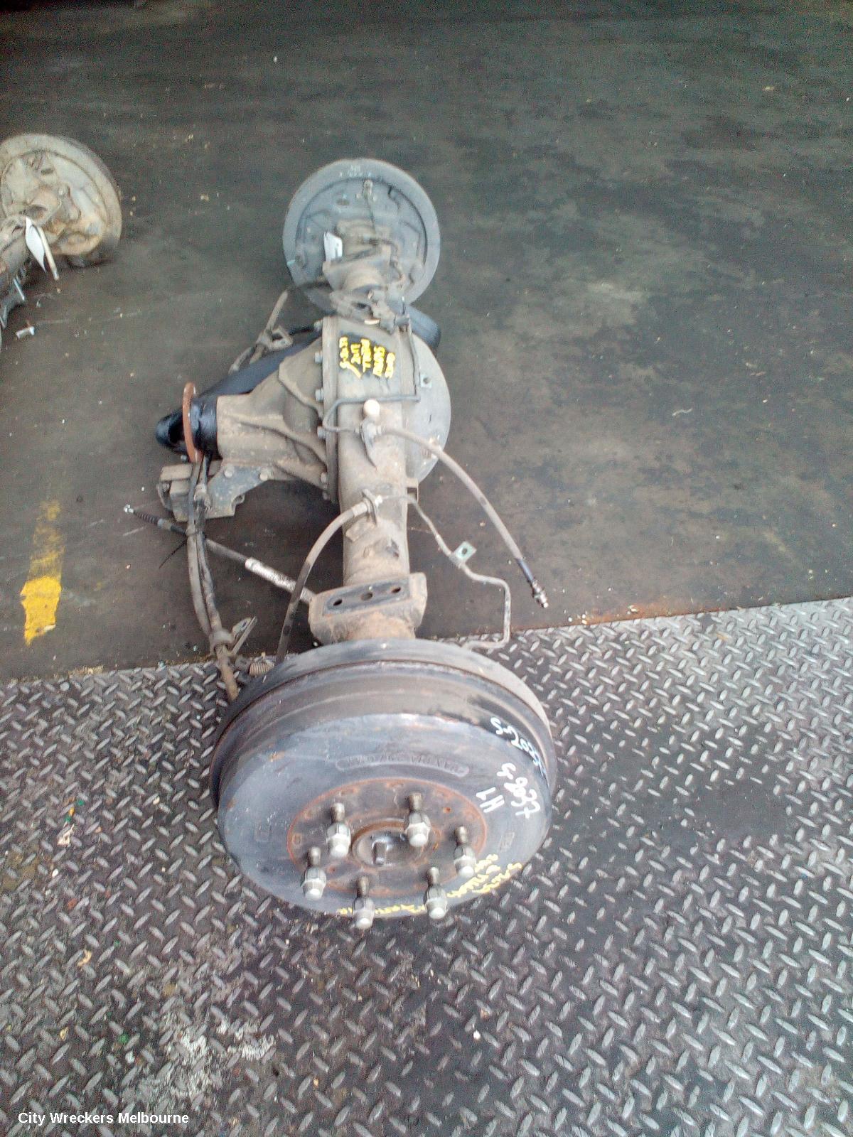MITSUBISHI TRITON REAR DIFF ASSEMBLY, 2.4, DIESEL, AUTO T/M, 2WD/4WD, MQ, 3.917 RATIO, NON DIFF LOCK TYPE, 04/2015 ONWARDS - Image 3