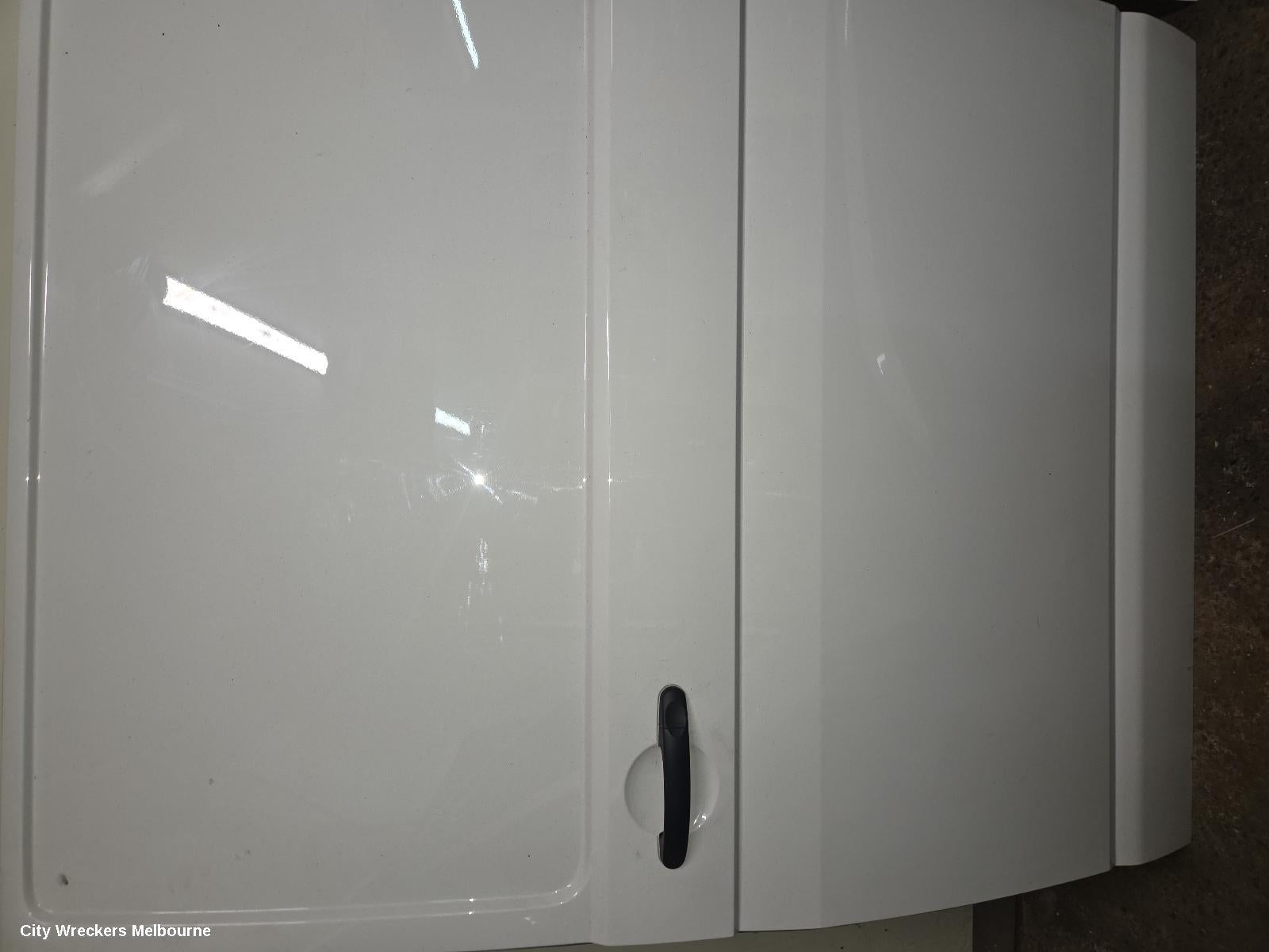 VOLKSWAGEN TRANSPORTER LEFT REAR DOOR/SLIDING, T6, VAN, SLIDING DOOR, NON WINDOW TYPE, 07/2015 - 08/2024 - Image 3