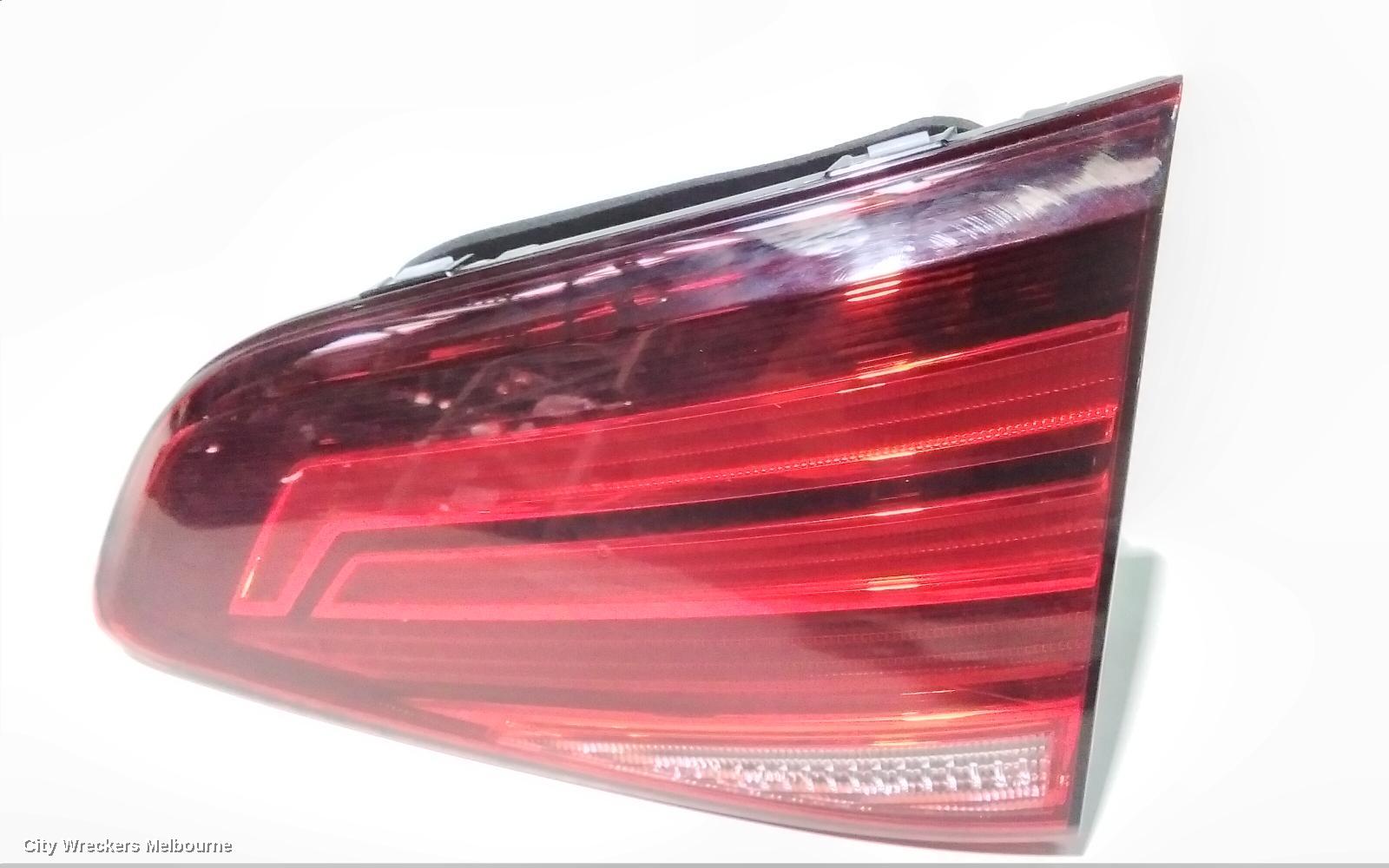 VOLKSWAGEN GOLF REAR GARNISH, TAILGATE LAMP (RH SIDE), GEN 7, HATCH, STANDARD/GTI, 03/2017 - 08/2020 - Image 2
