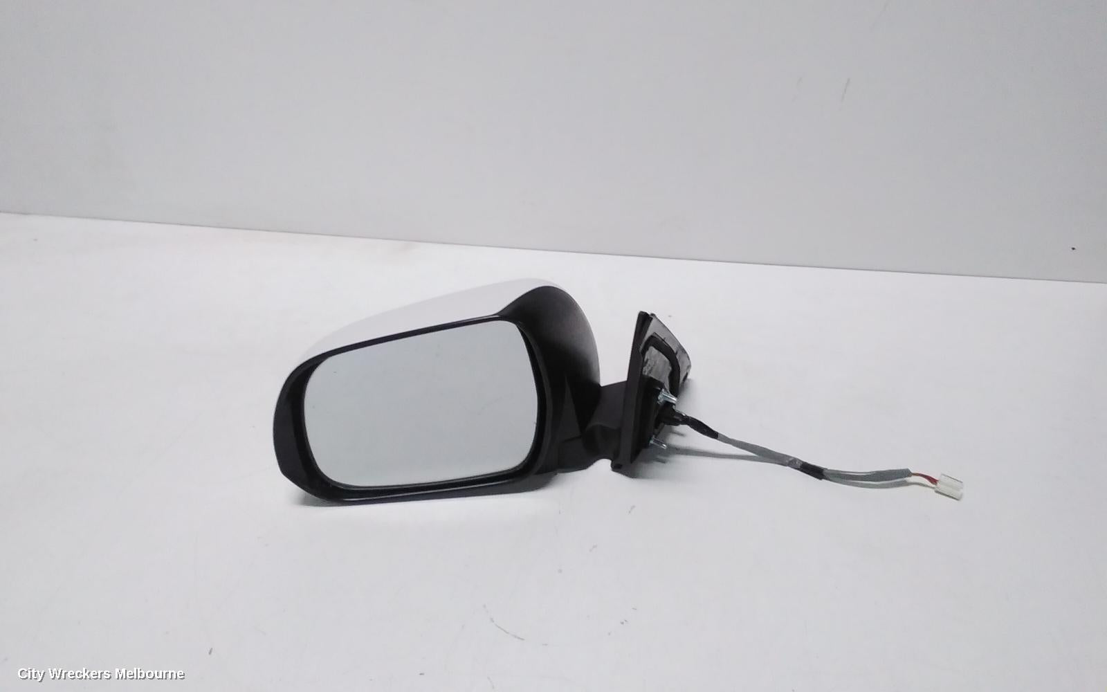 TOYOTA KLUGER LEFT DOOR MIRROR, GSU40-GSU45, 07/2010 - 02/2014 - Image 1