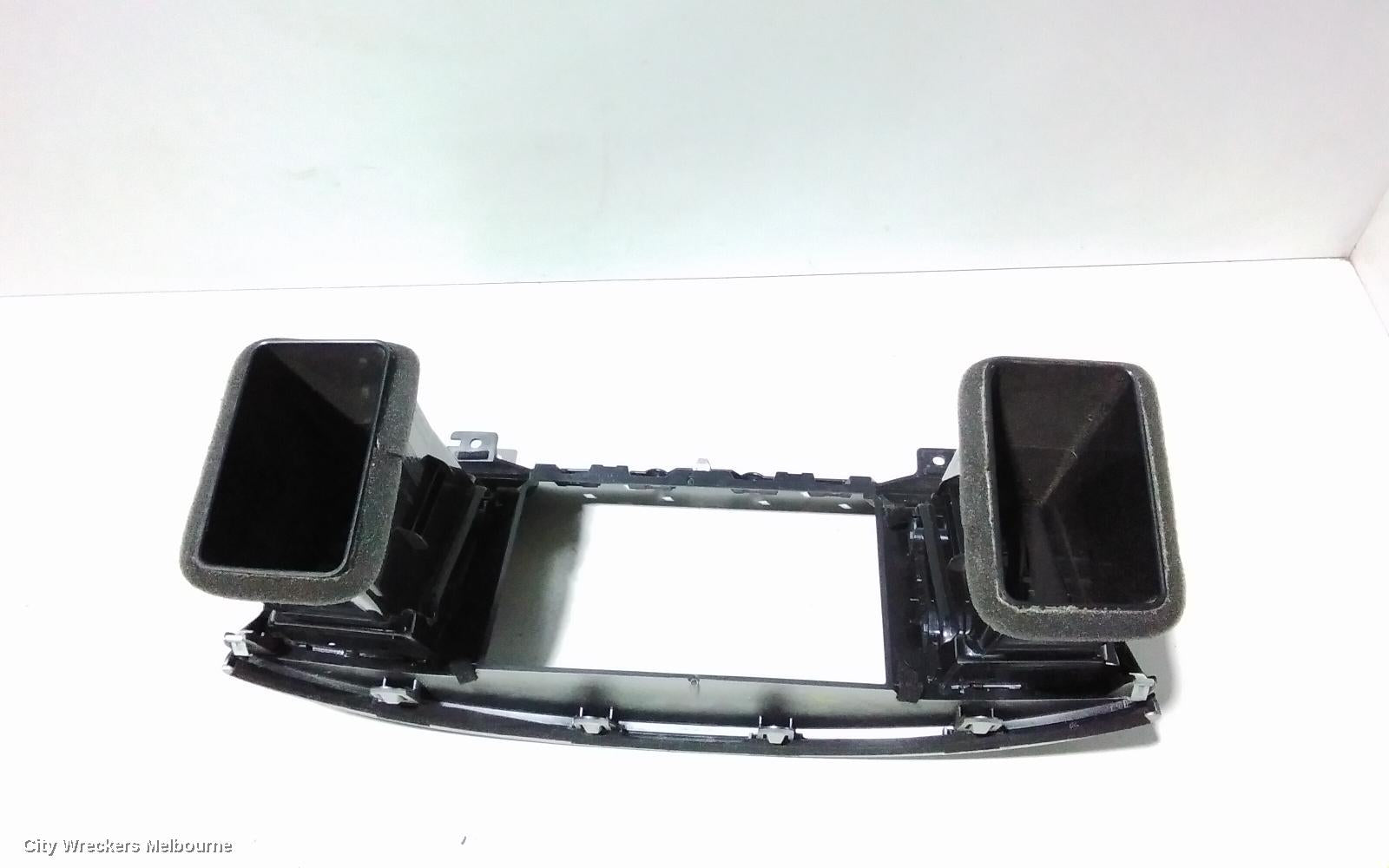 NISSAN PATHFINDER, R52, 06/2013 - 04/2021, CENTER AIRVENT: 85526 - Image 3