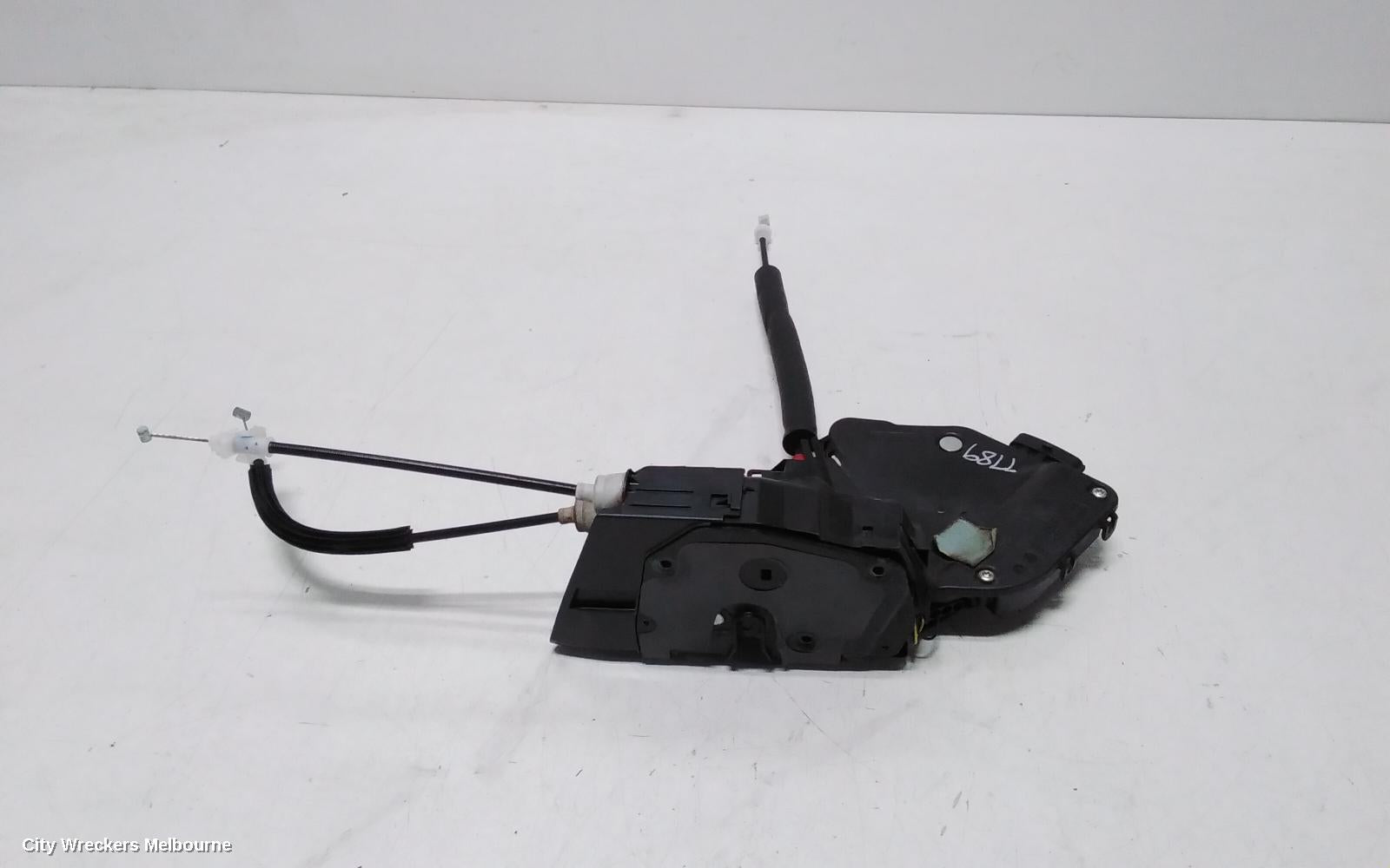 LAND ROVER DISCOVERY SPORT DOOR/BOOT/GATE LOCK, RIGHT FRONT DOOR LOCK, L550, 01/2015 ONWARDS - Image 2