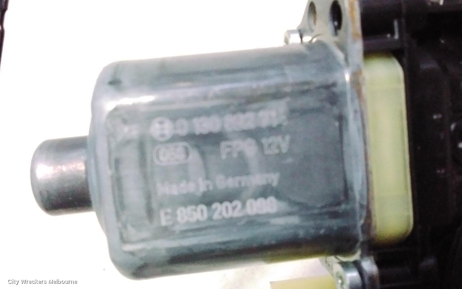 PORSCHE MACAN RIGHT REAR WND REG/MOTOR, 95B, 06/2014 - 12/2025 - Image 3