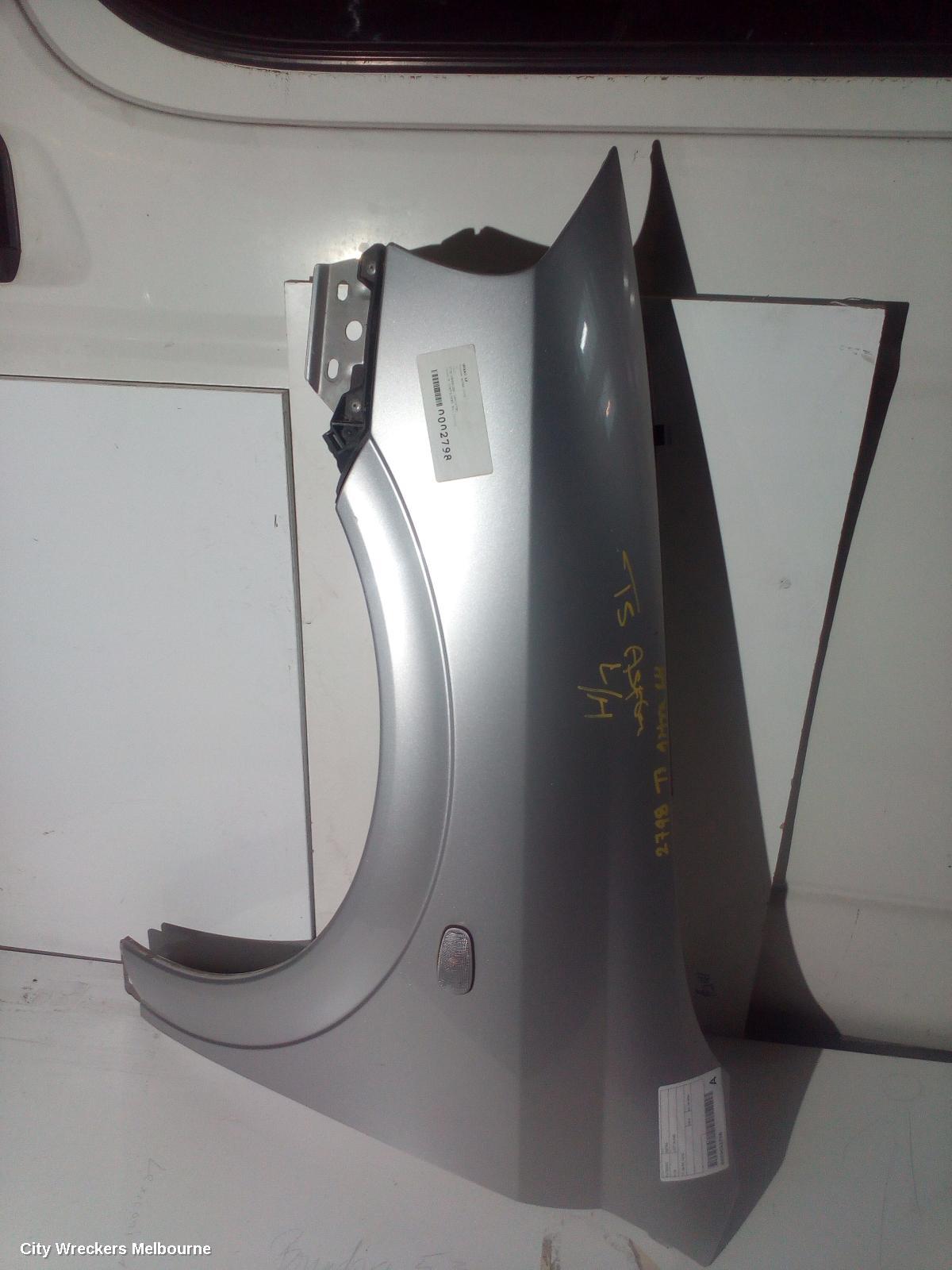 HOLDEN ASTRA LEFT GUARD, TS, 08/1998 - 10/2006 - Image 1