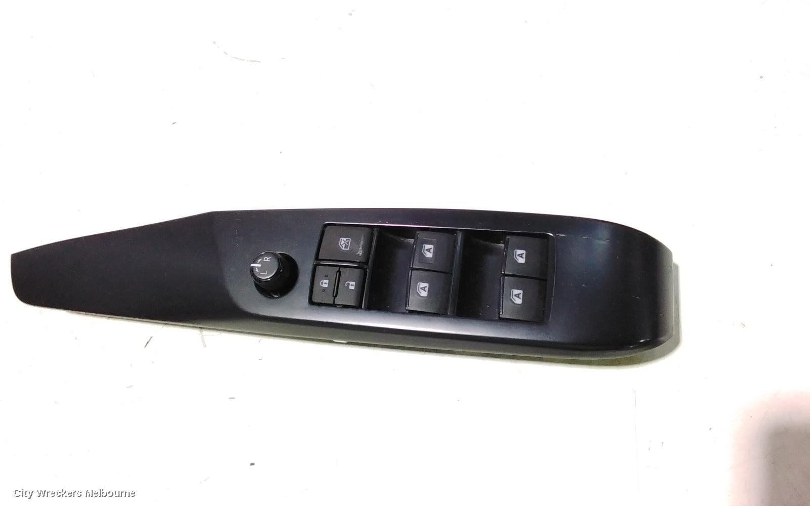 TOYOTA CAMRY PWR DR WIND SWITCH, RH FRONT (MASTER SWITCH), XV70, 09/2017 - 01/2021 - Image 2