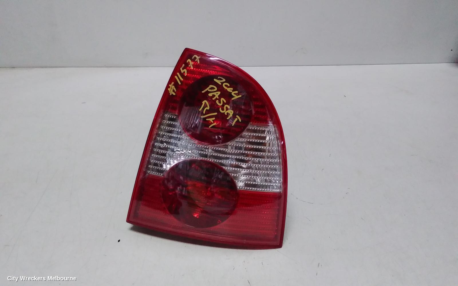 VOLKSWAGEN PASSAT RIGHT TAILLIGHT, 3B/GP, SEDAN, 02/2001 - 11/2005 - Image 1