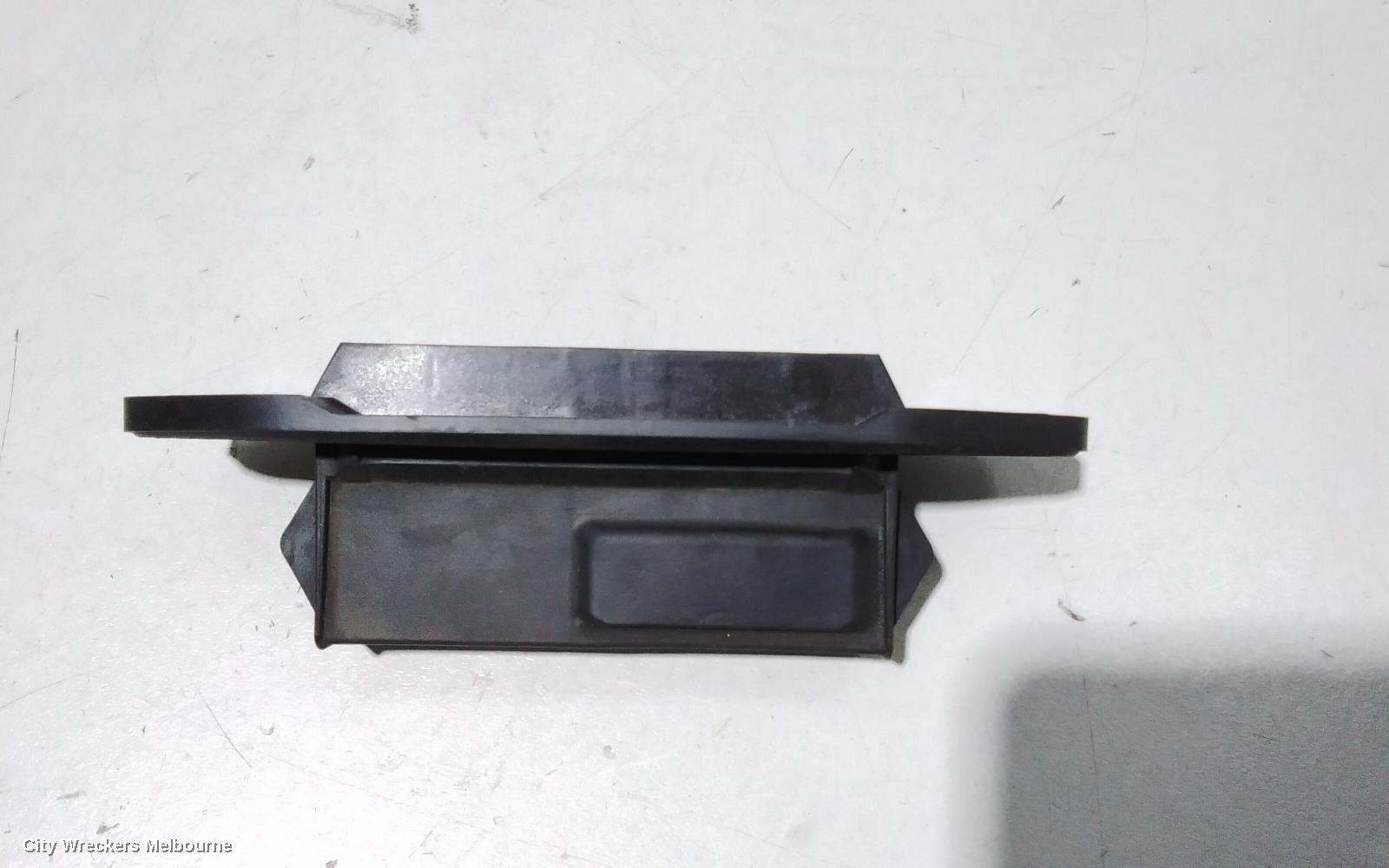 TOYOTA COROLLA TAILGATE HANDLE, ZRE182R 10/2012 - 06/2018 - Image 2