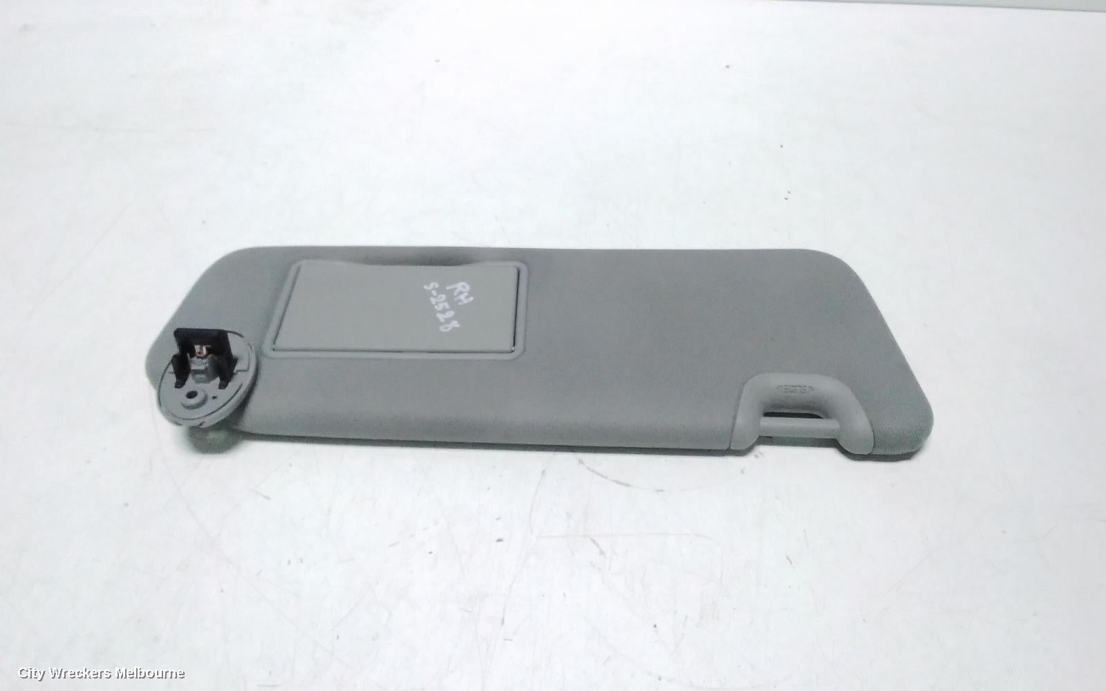TOYOTA KLUGER SUNVISOR, GSU50/GSU55, RH SIDE, 12/2013 - 02/2021 - Image 1