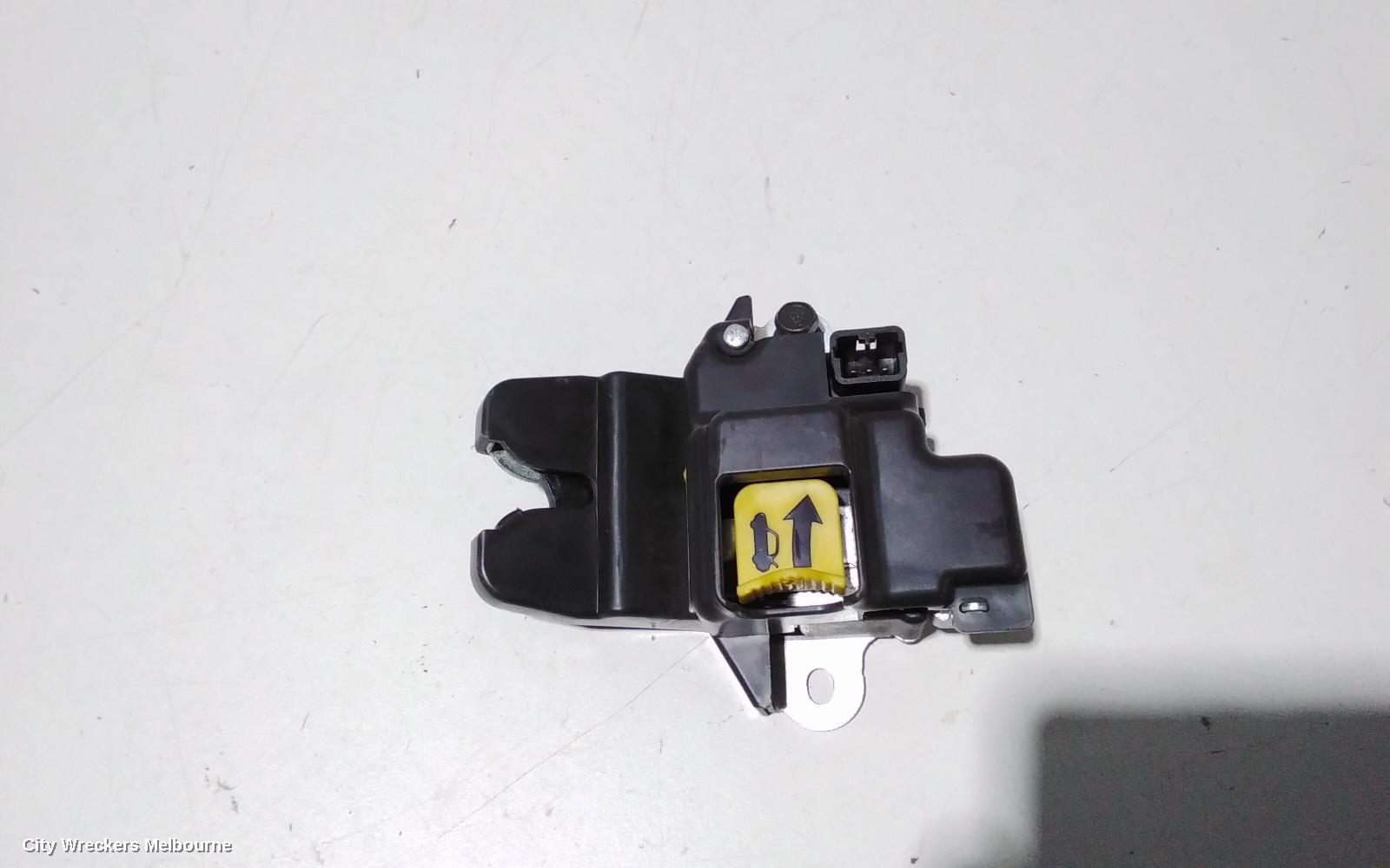KIA CERATO DOOR/BOOT/GATE LOCK, BOOTLID LOCK, TD, COUPE/KOUP, 07/2009 - 03/2013 - Image 1