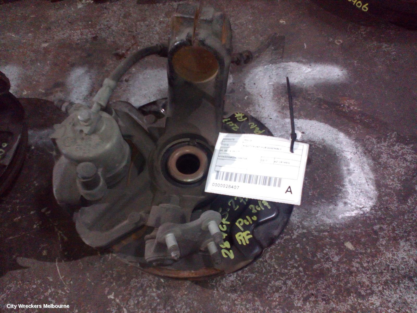 VOLKSWAGEN POLO RIGHT FRONT HUB ASSEMBLY, 6R, NON GTI TYPE, 05/2010 - 09/2017 - Image 2
