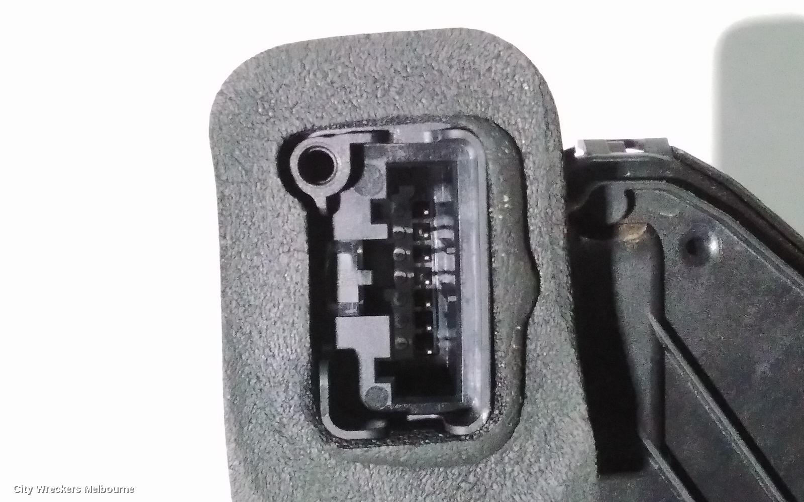 VOLKSWAGEN POLO DOOR/BOOT/GATE LOCK, RIGHT REAR DOOR LOCK, W/ KEYLESS ENTRY TYPE, AW, 08/2018 ONWARDS - Image 3