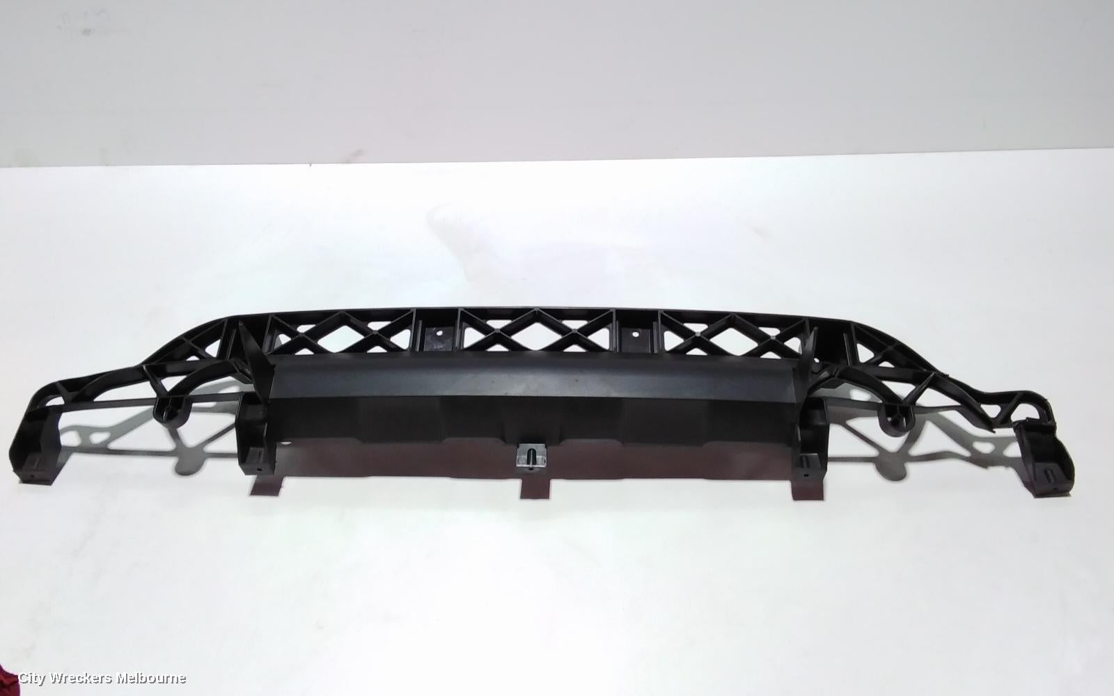 AUDI Q7, 4L, 09/2006 - 08/2015, CENTER BAR BRAKET REFER TO PHOTOS: 77486 - Image 1