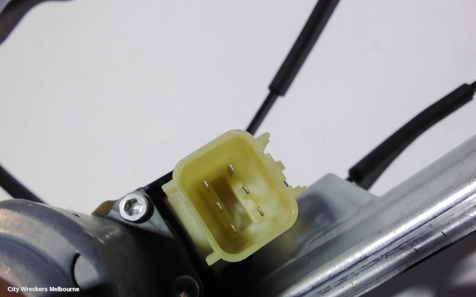 FORD ESCAPE RIGHT FRONT WINDOW REG/MOTOR, ZG, DOOR REG ASSY (REG AND MOTOR), 09/2016 - 05/2020 - Image 3