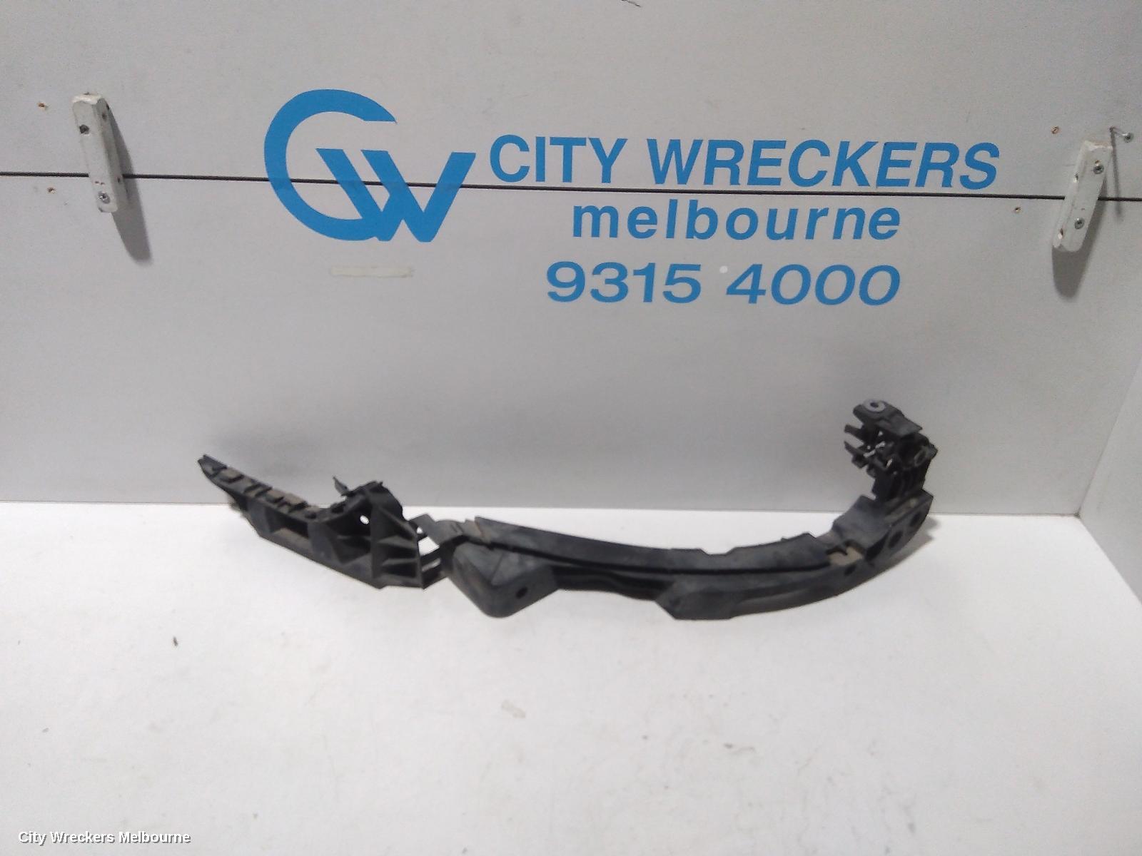 VOLKSWAGEN GOLF, GEN 7, 11/2012 - 08/2020, RH HEAD LIGHT BRAKET: 79586 - Image 1