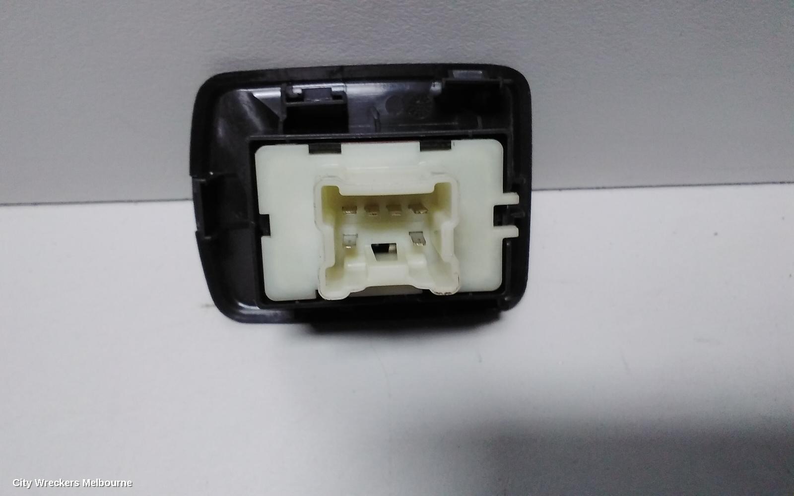 RENAULT KANGOO PWR DR WIND SWITCH, LH FRONT, X61, 10/2010 ONWARDS - Image 2