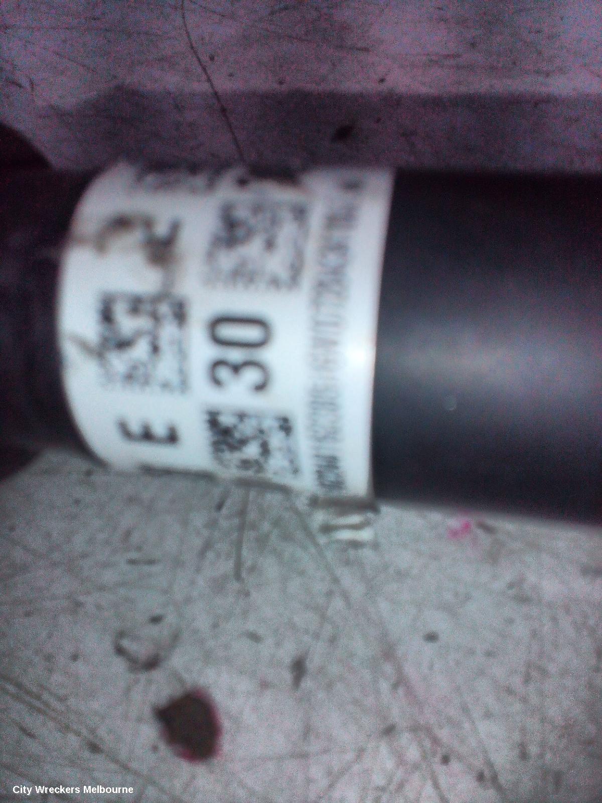 TOYOTA KLUGER RIGHT DRIVESHAFT, GSU70/GSU75/TXUA70R/TXUA75R/AXUH78, FRONT, AUTO T/M, PETROL, 03/2021 ONWARDS - Image 3