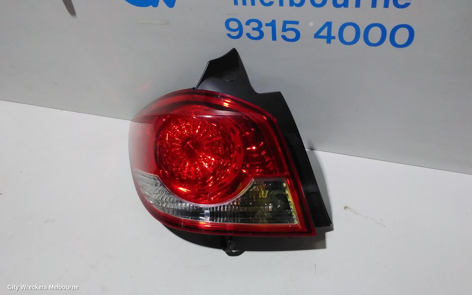HOLDEN CRUZE LEFT TAILLIGHT, JH, HATCH, IN BODY, 03/2011 - 01/2017 - Image 3