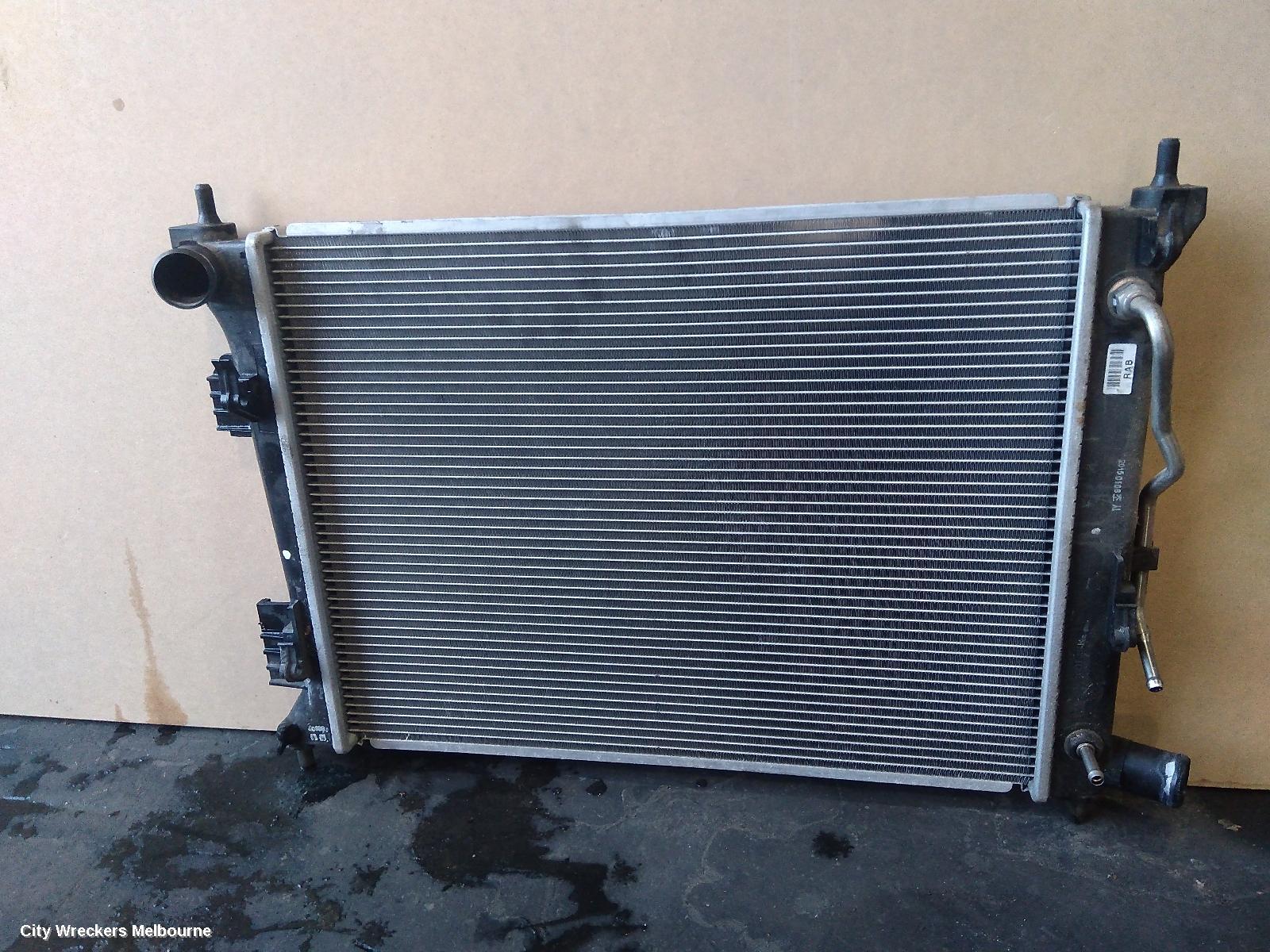 KIA RIO RADIATOR, AUTO, 1.6, PETROL, UB, 08/2011 - 11/2016 - Image 2