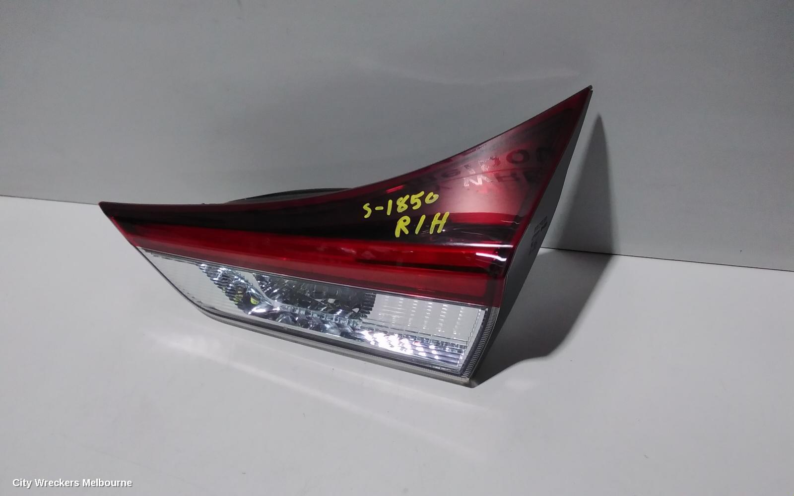 TOYOTA COROLLA REAR GARNISH, TAILGATE LAMP (RH SIDE), ZRE182R/ZWE186R, HATCH, 03/2015 - 06/2018 - Image 2