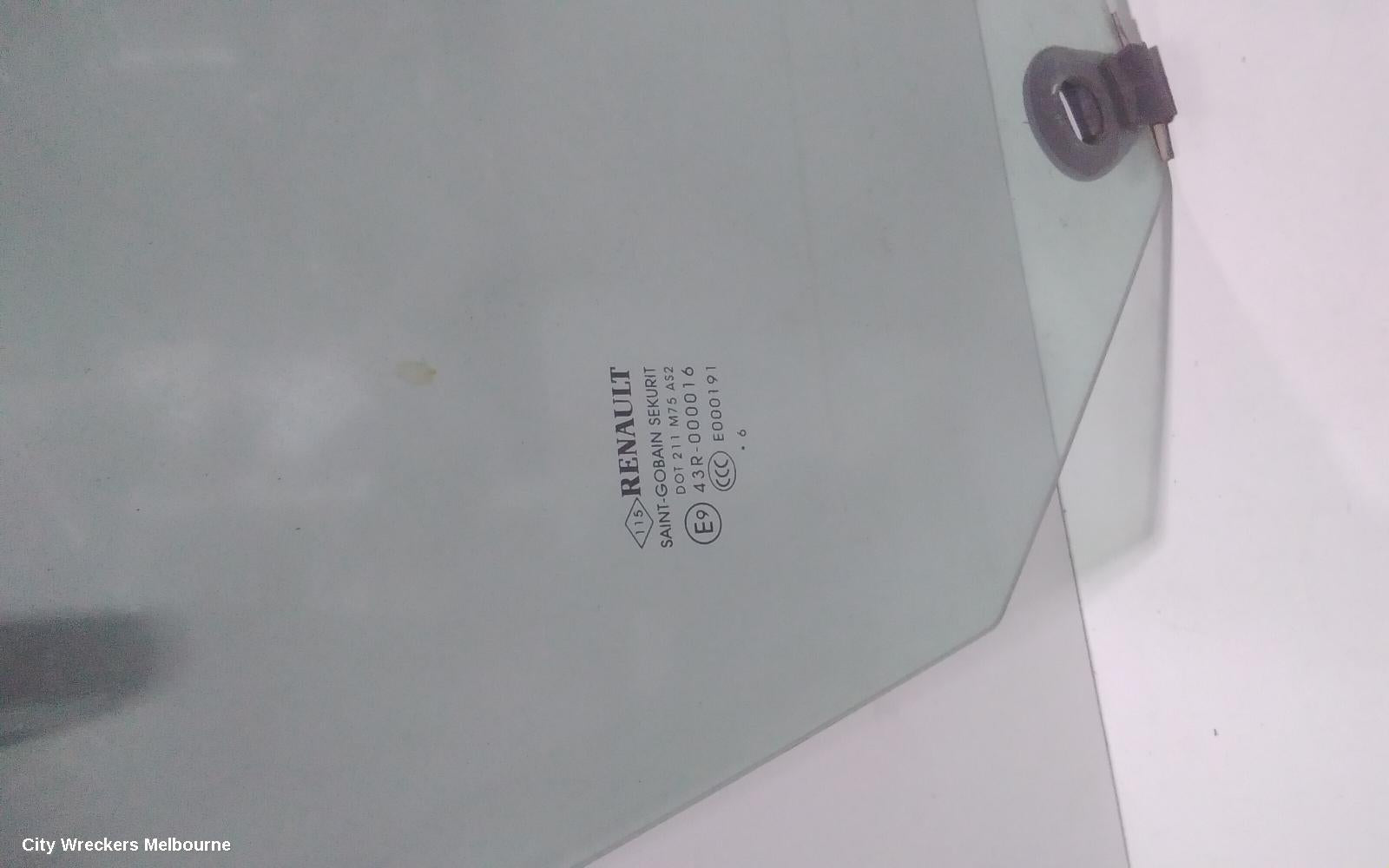 RENAULT MEGANE RIGHT FRONT DOOR WINDOW, GEN 4, 06/2016 - 02/2020 - Image 2