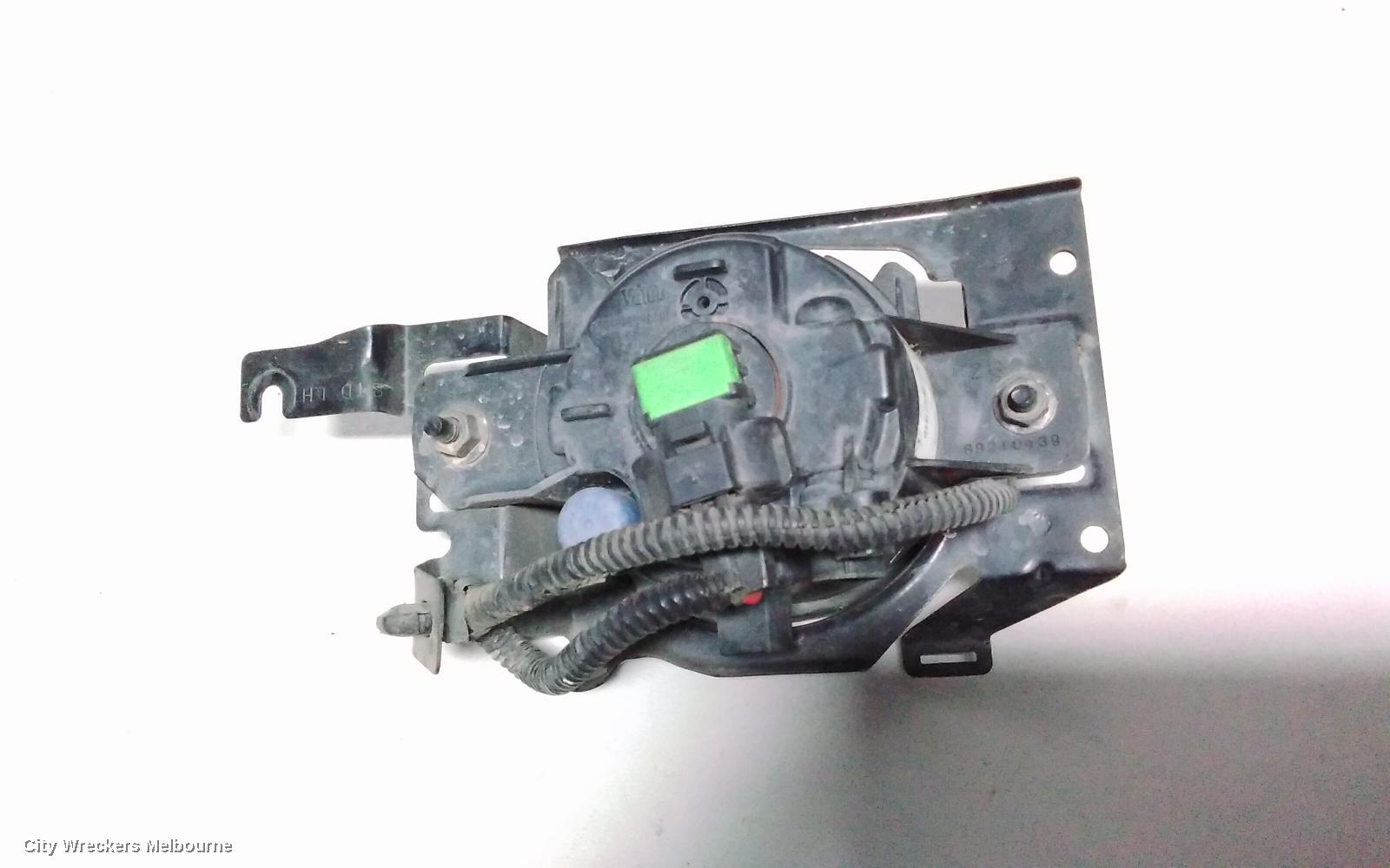 NISSAN MAXIMA LEFT INDICATOR/FOG/SIDE, BUMPER FOGLAMP, J32, 05/2010 - 09/2014 - Image 3