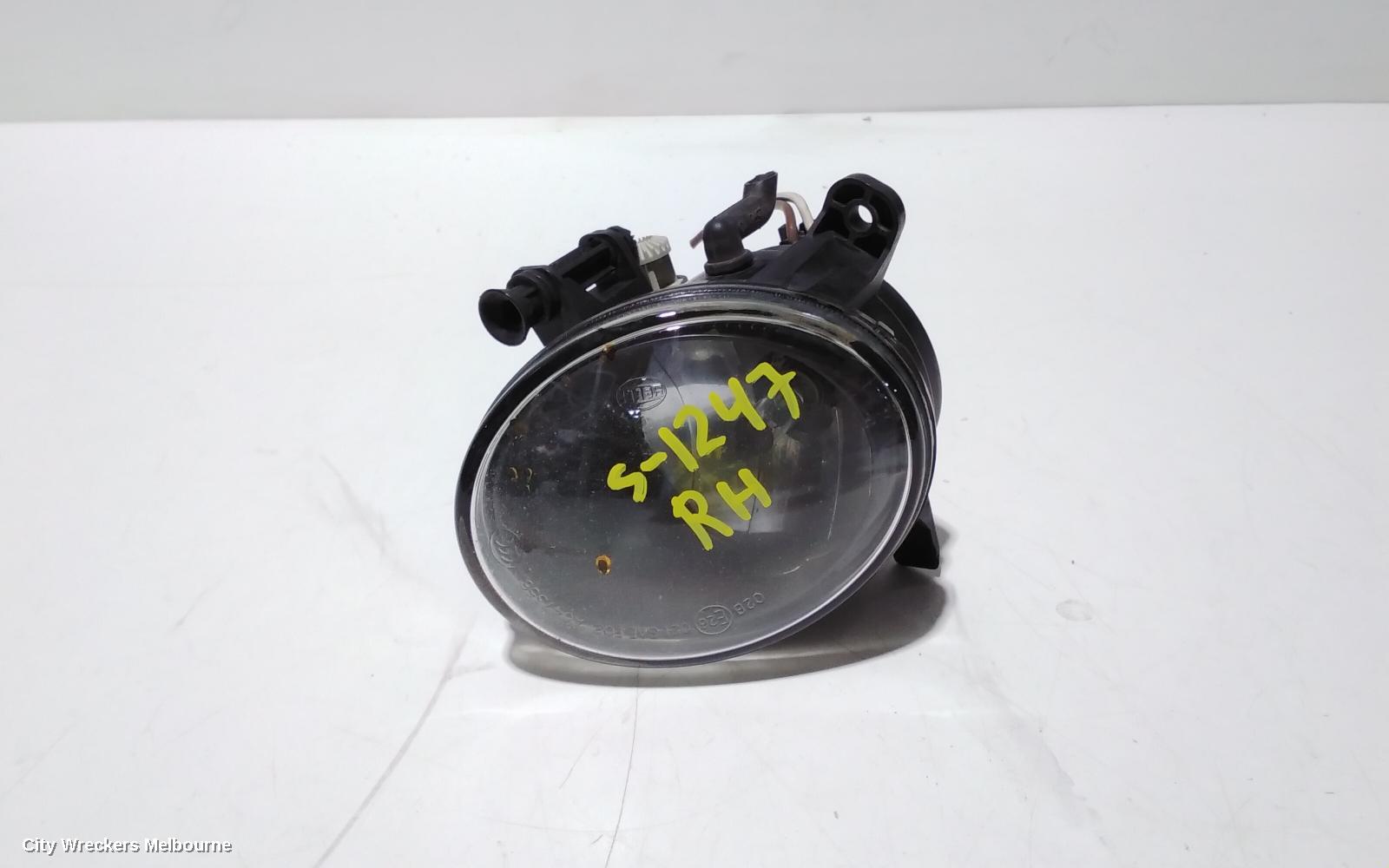 AUDI A4 RIGHT INDICATOR/FOG/SIDE, BUMPER FOGLAMP, B8 8K, 02/2008 - 06/2012 - Image 1