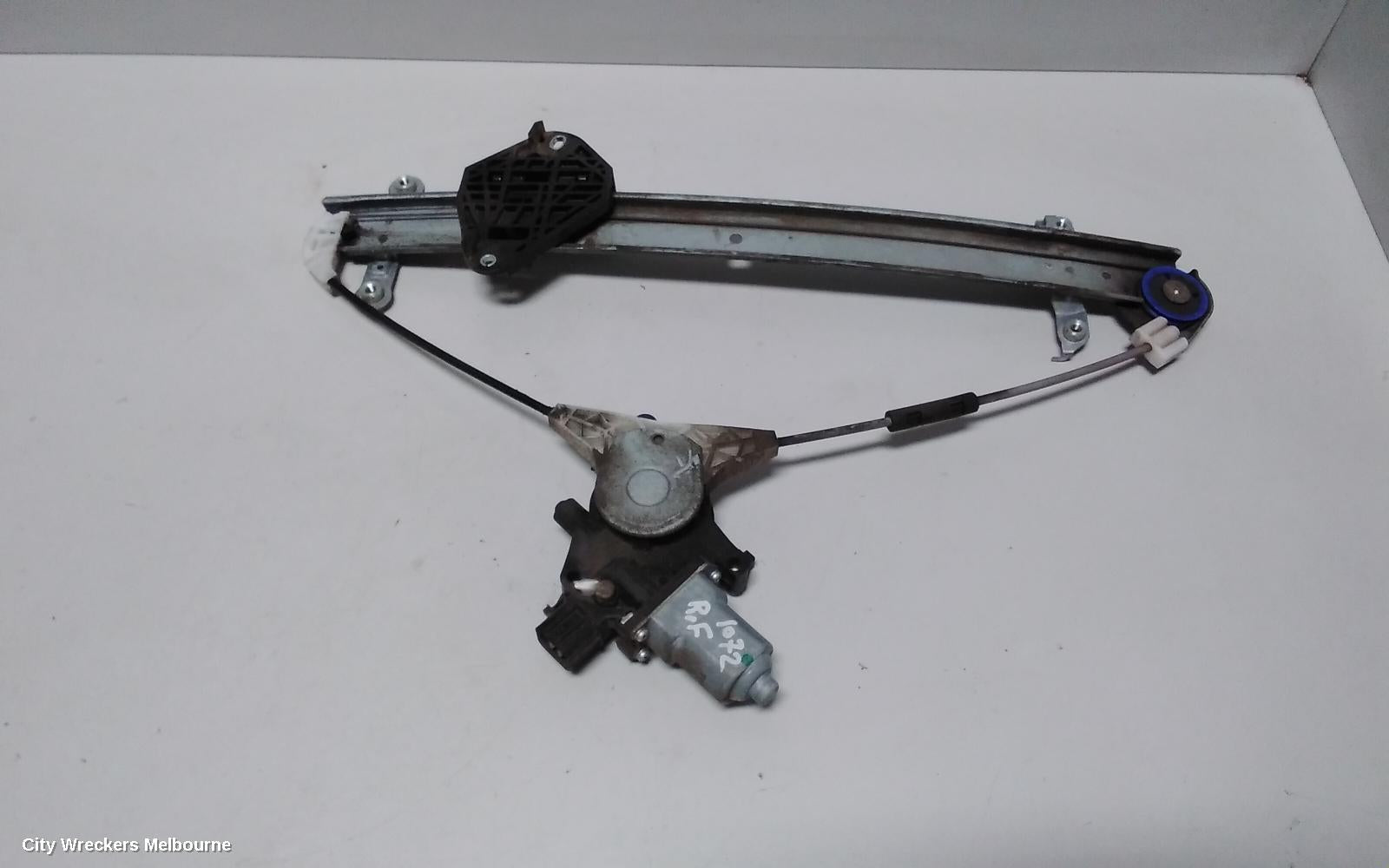SUBARU OUTBACK RIGHT FRONT WINDOW REG/MOTOR, 6TH GEN, 08/2014 ONWARDS - Image 3